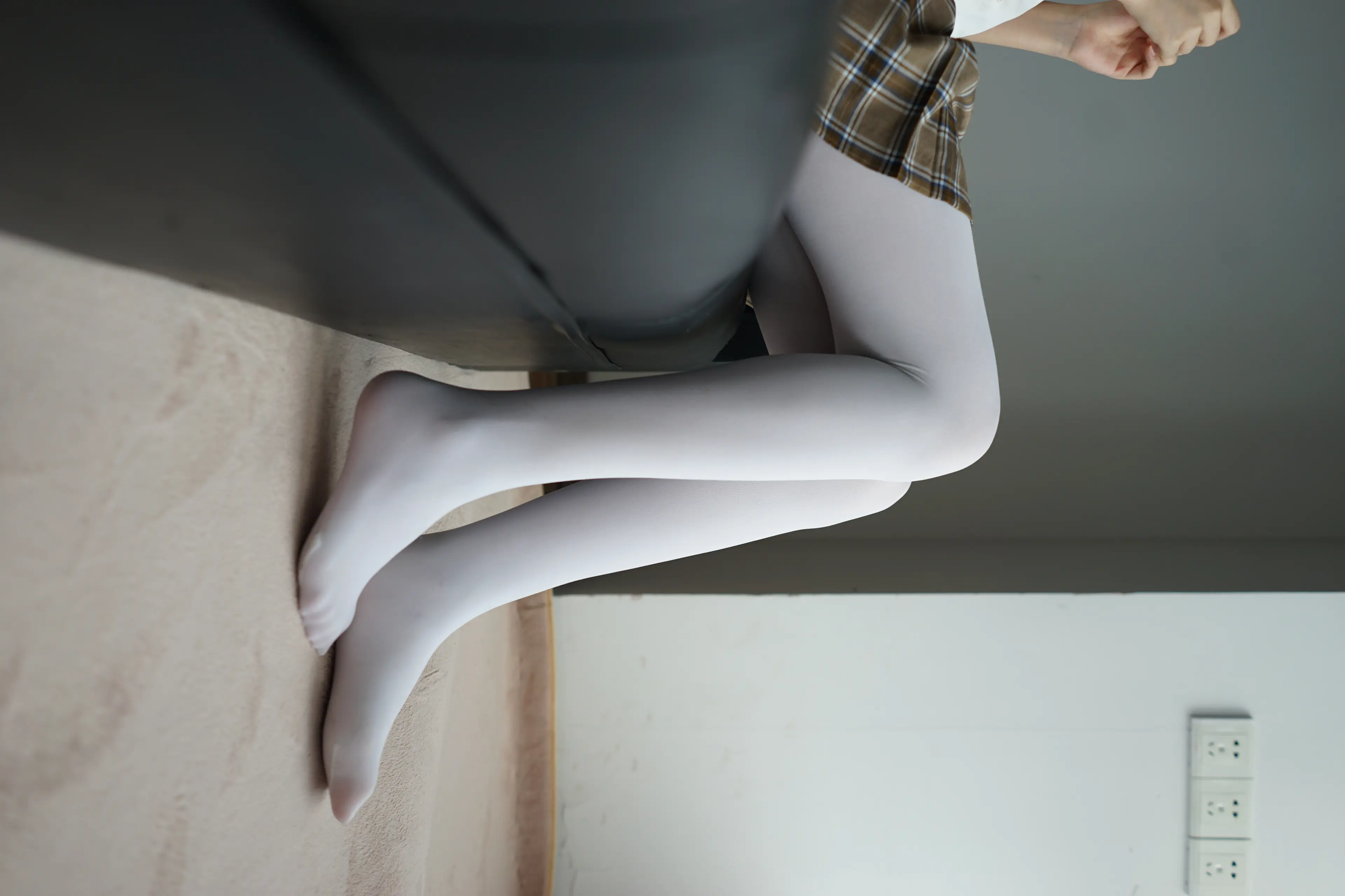 森萝财团 BETA 白丝格子裙 [212P]