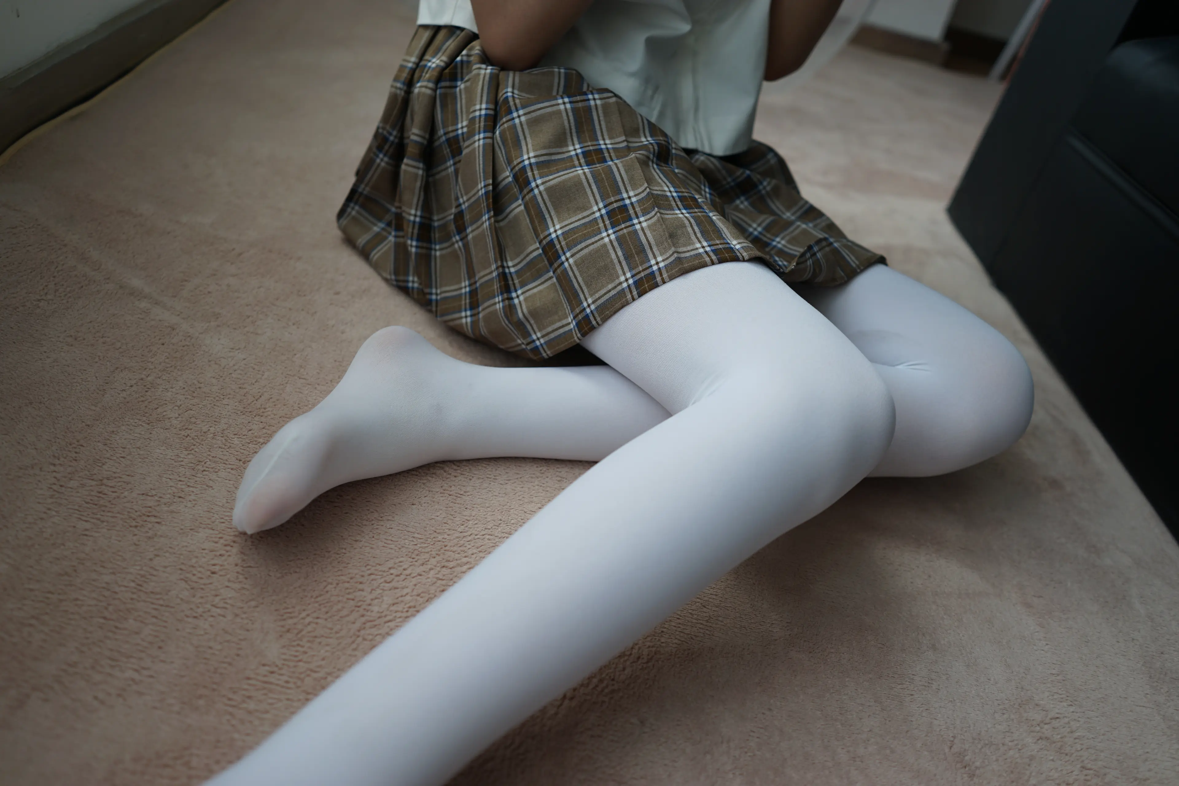 森萝财团 BETA 白丝格子裙 [212P]