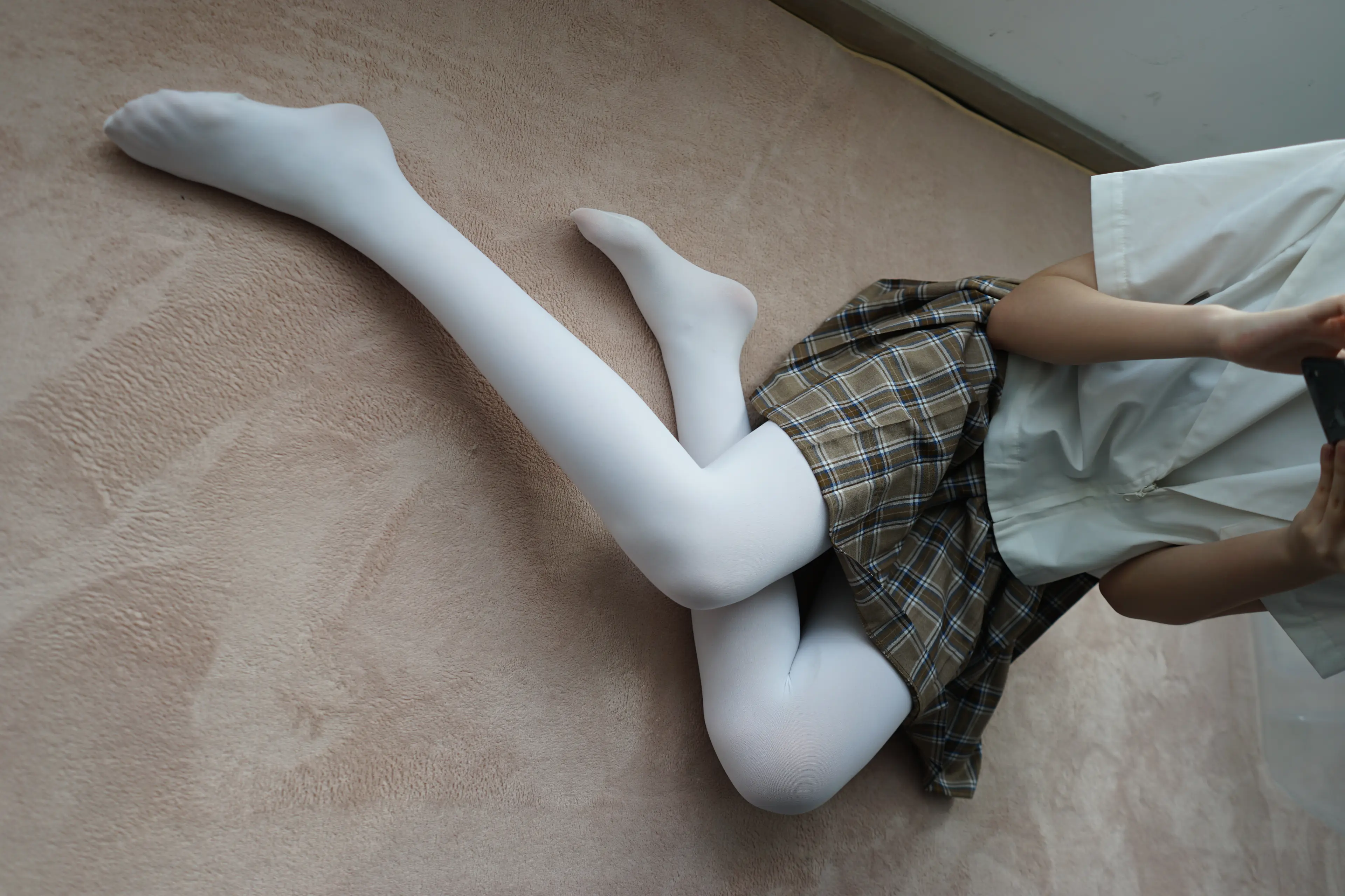 森萝财团 BETA 白丝格子裙 [212P]