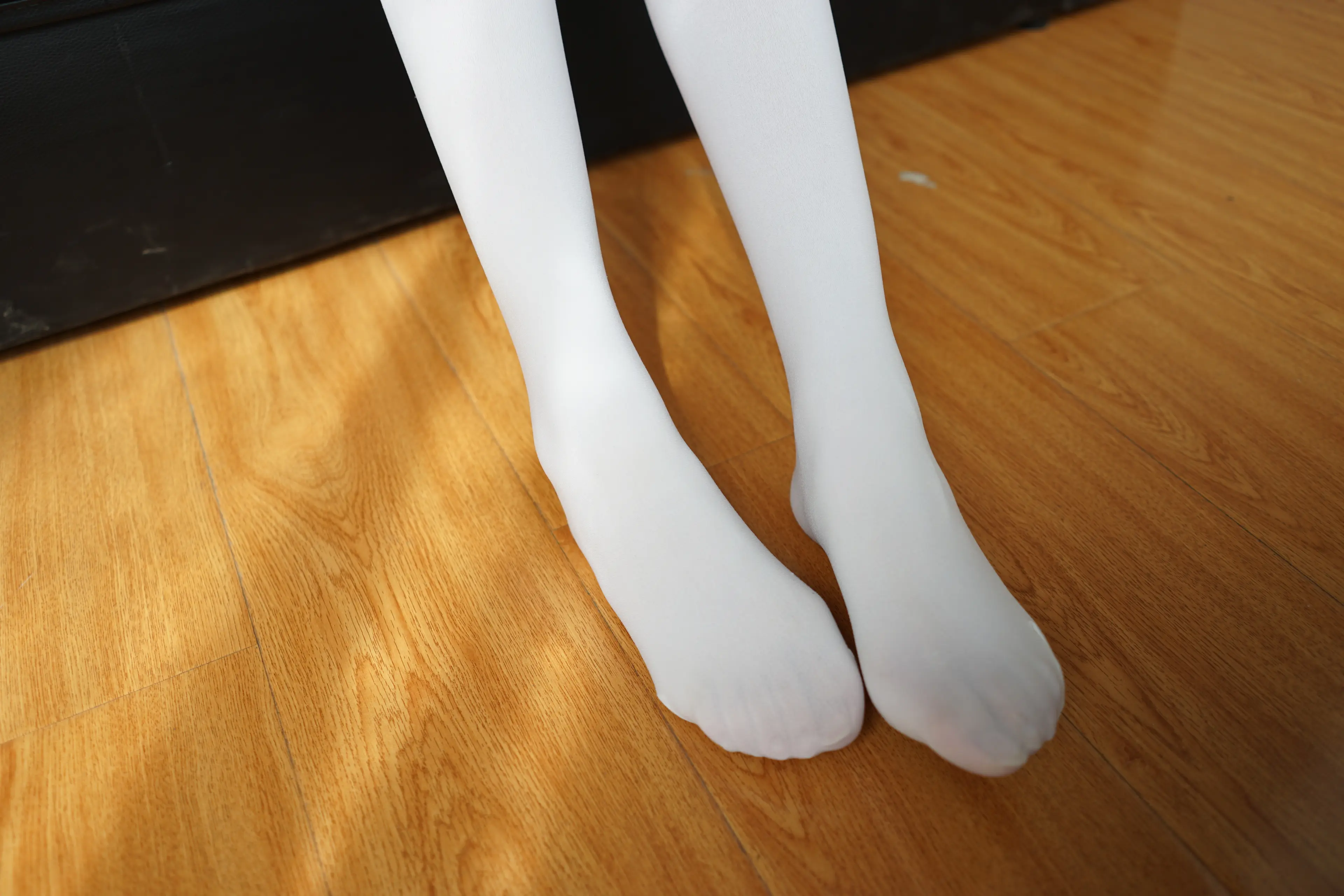 森萝财团 BETA 白丝格子裙 [212P]