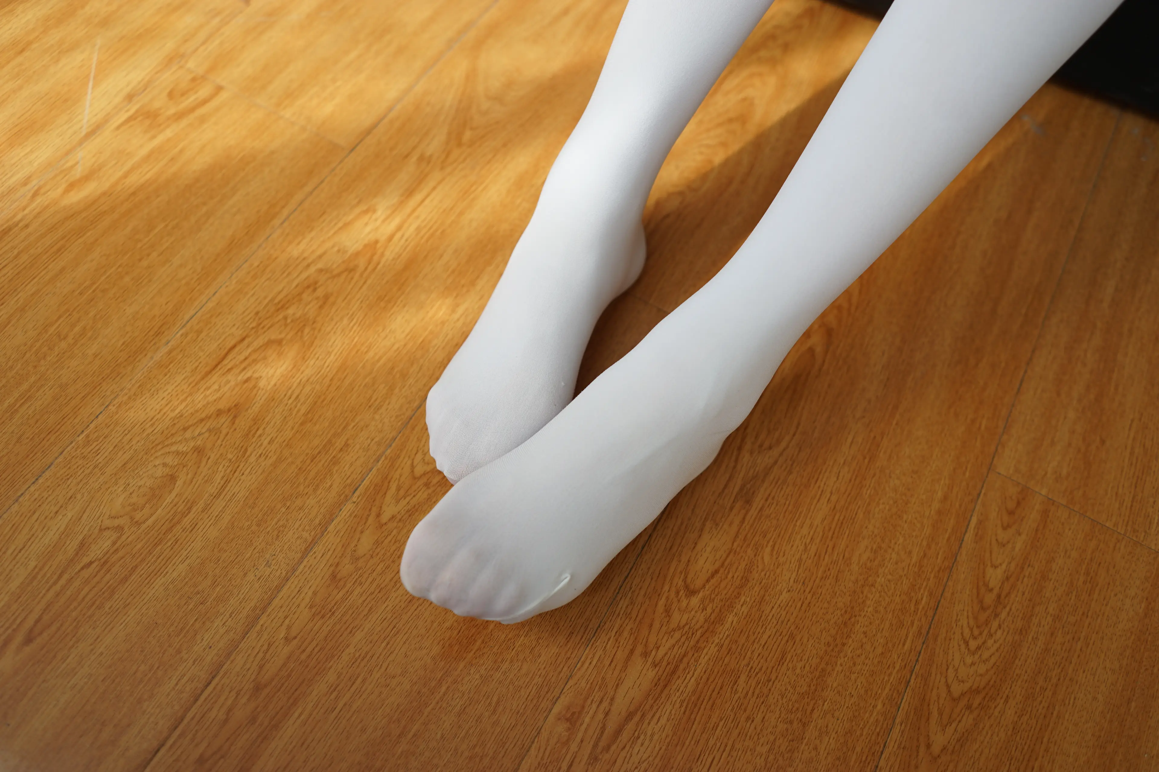 森萝财团 BETA 白丝格子裙 [212P]