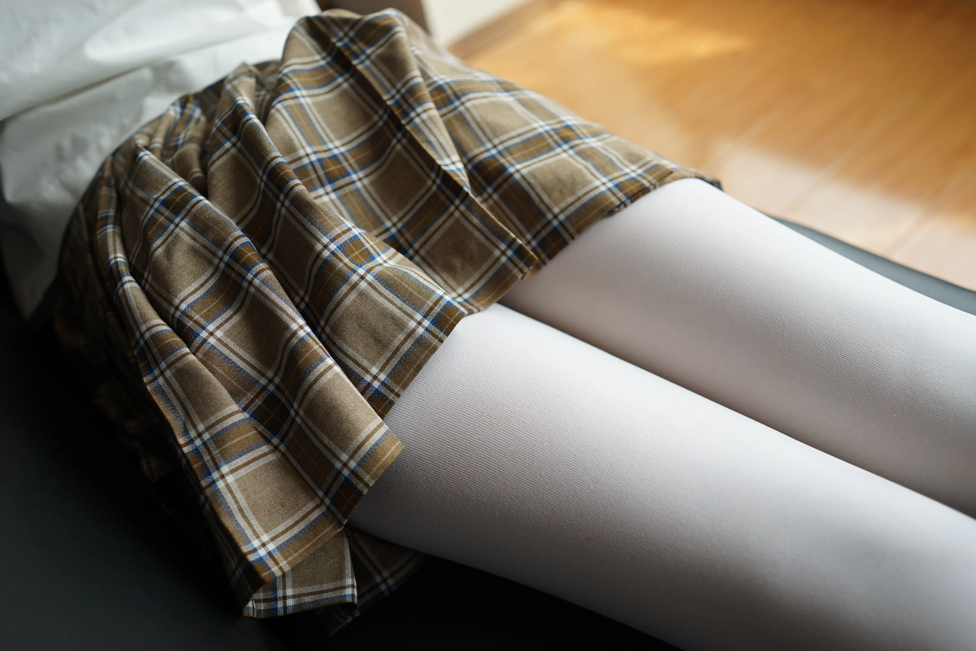 森萝财团 BETA 白丝格子裙 [212P]