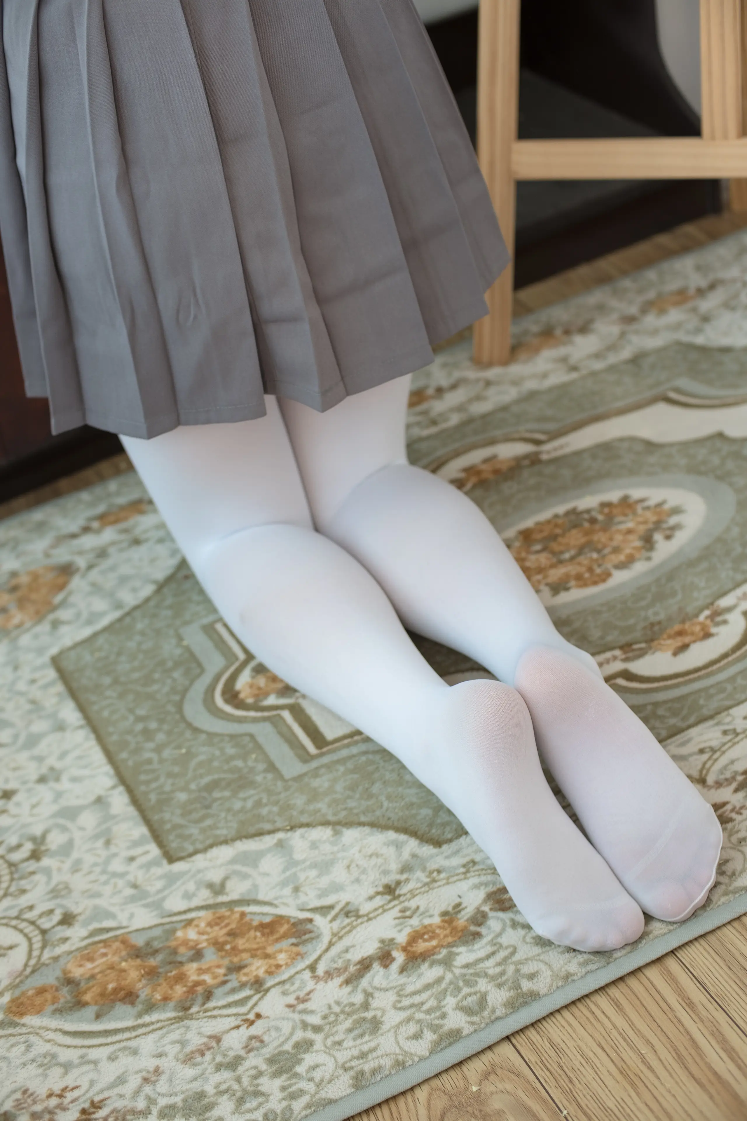 森萝财团 BETA 白丝美少女 [71P]