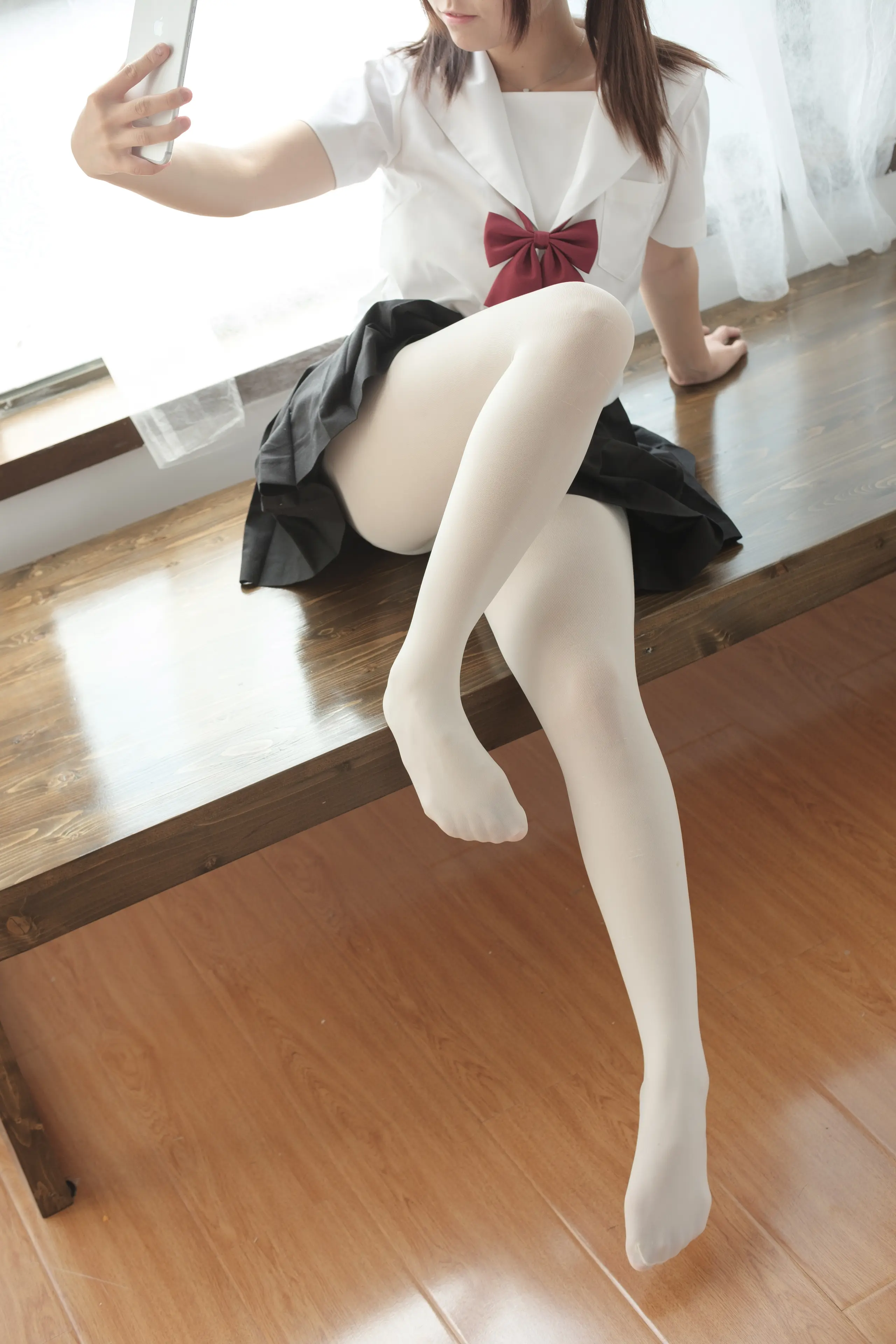 森萝财团 BETA 白丝美足学生妹 [60P]