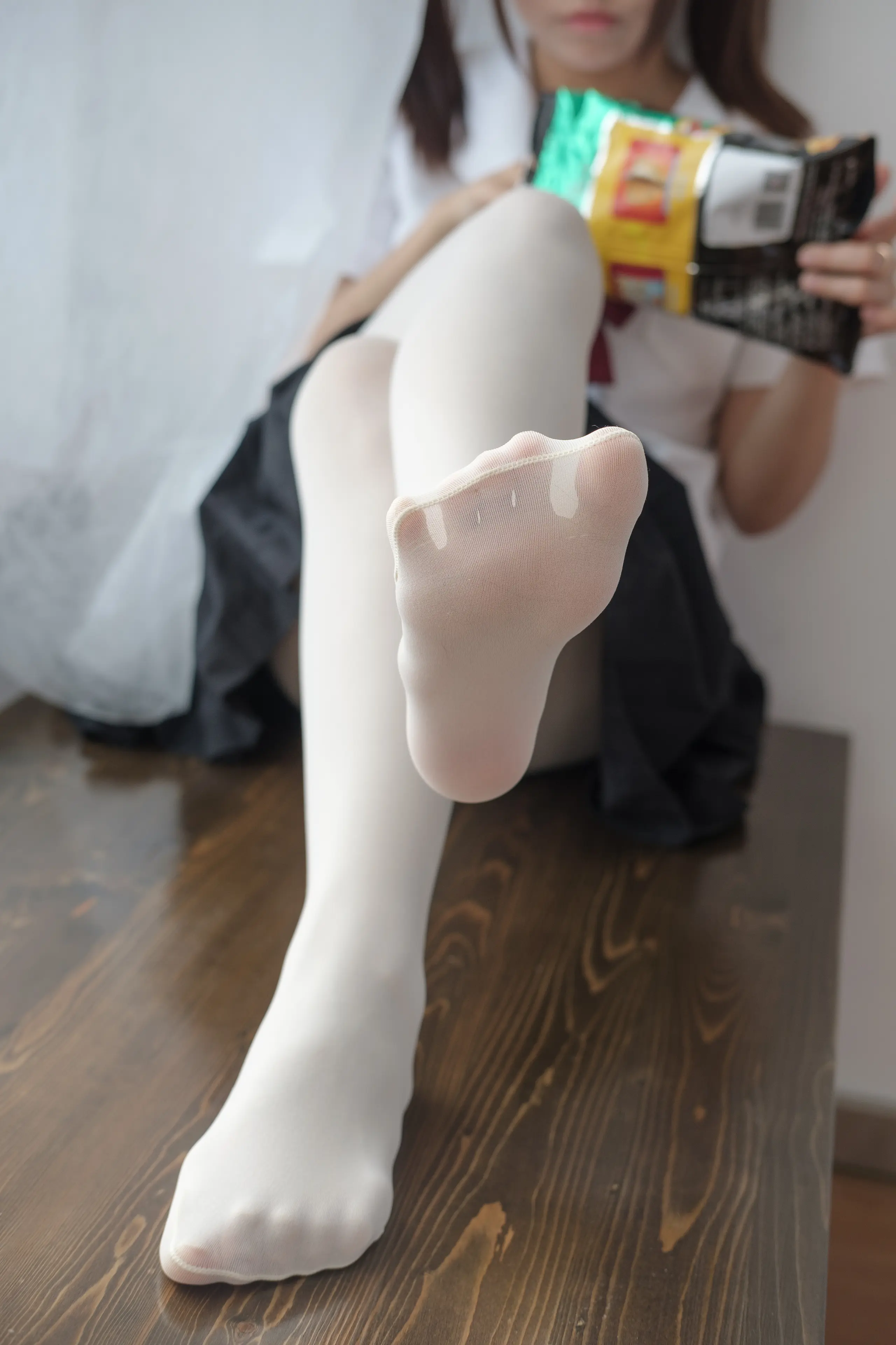 森萝财团 BETA 白丝美足学生妹 [60P]