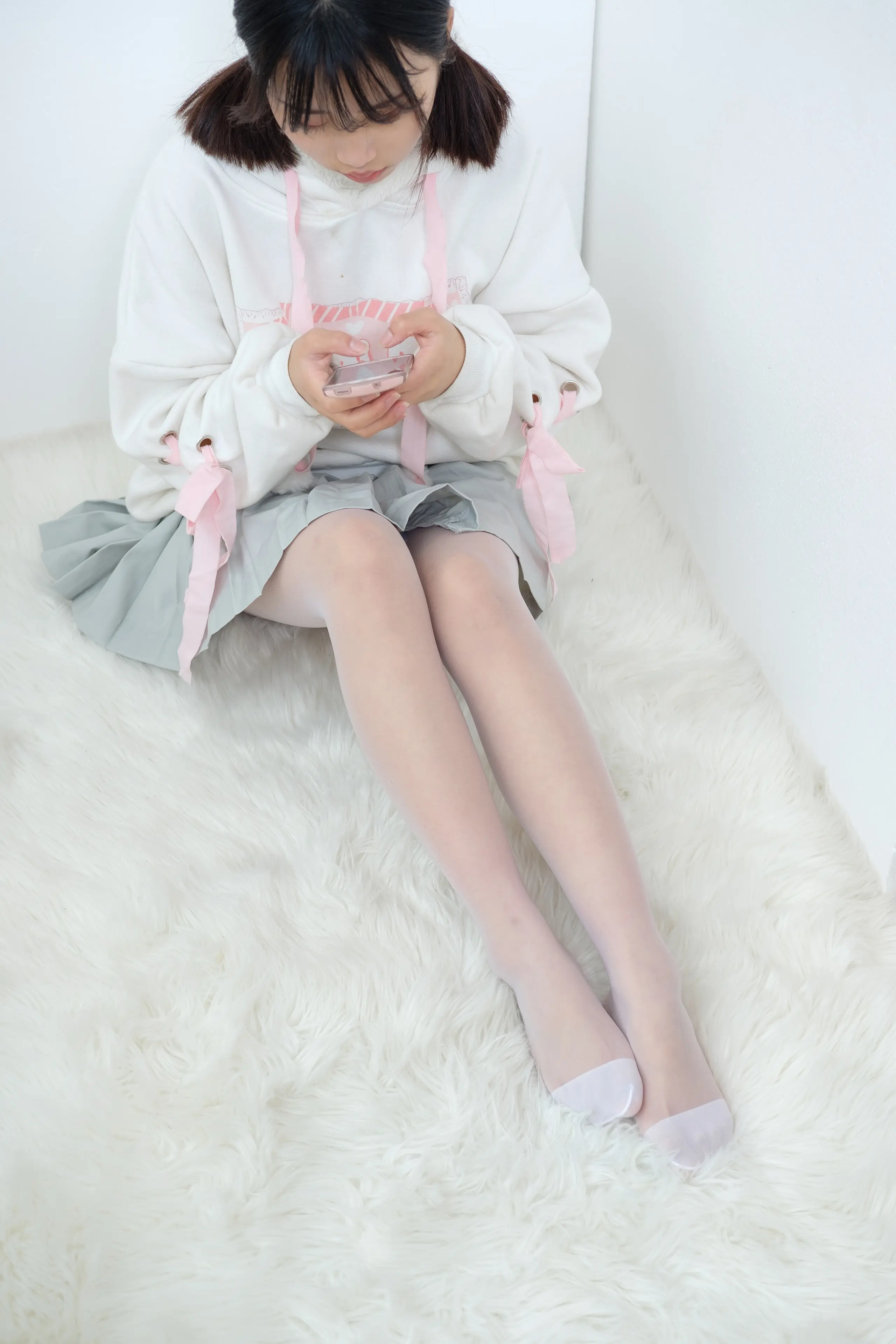 森萝财团 BETA 白丝美足少女 [105P]