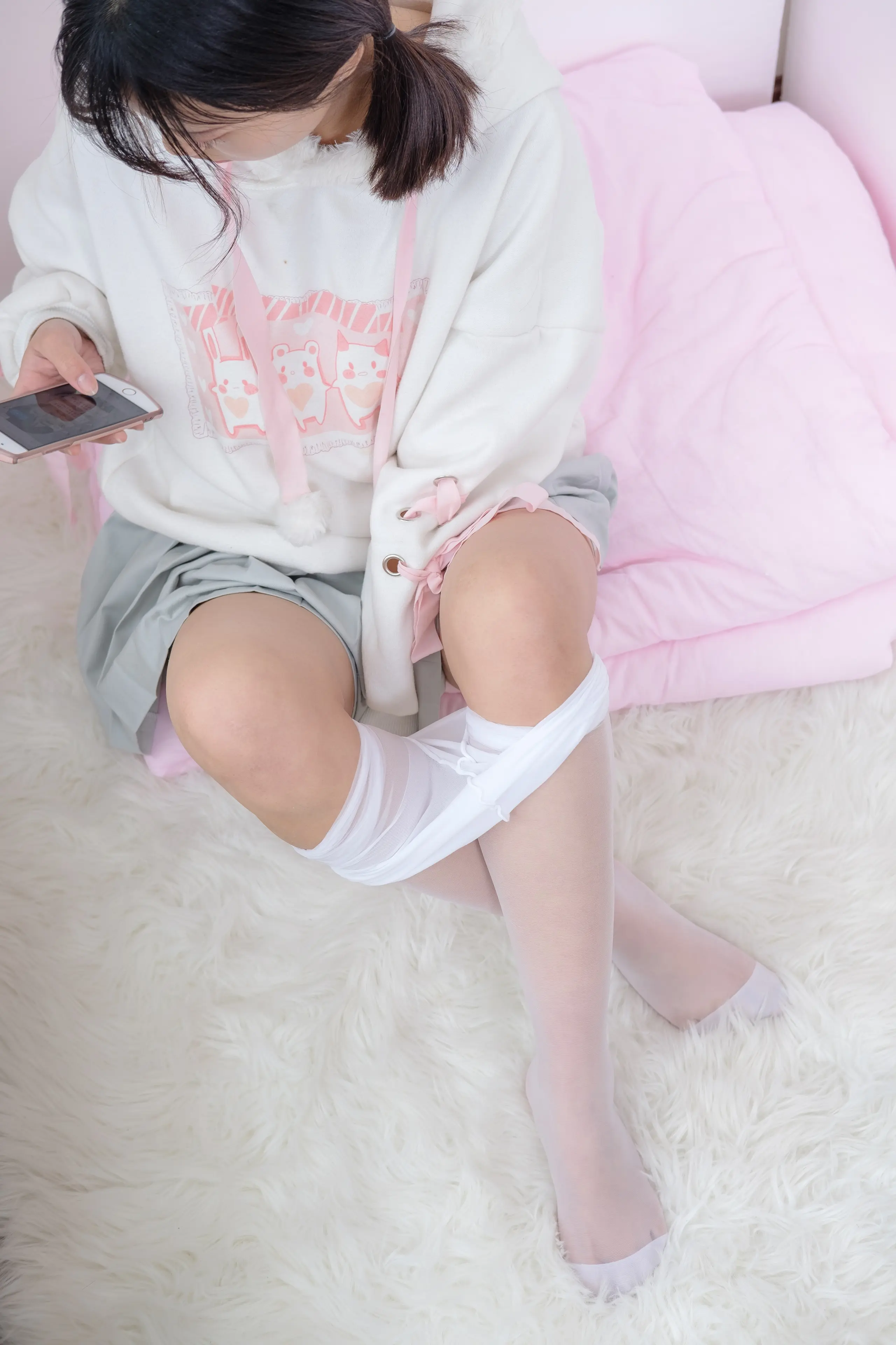 森萝财团 BETA 白丝美足少女 [105P]