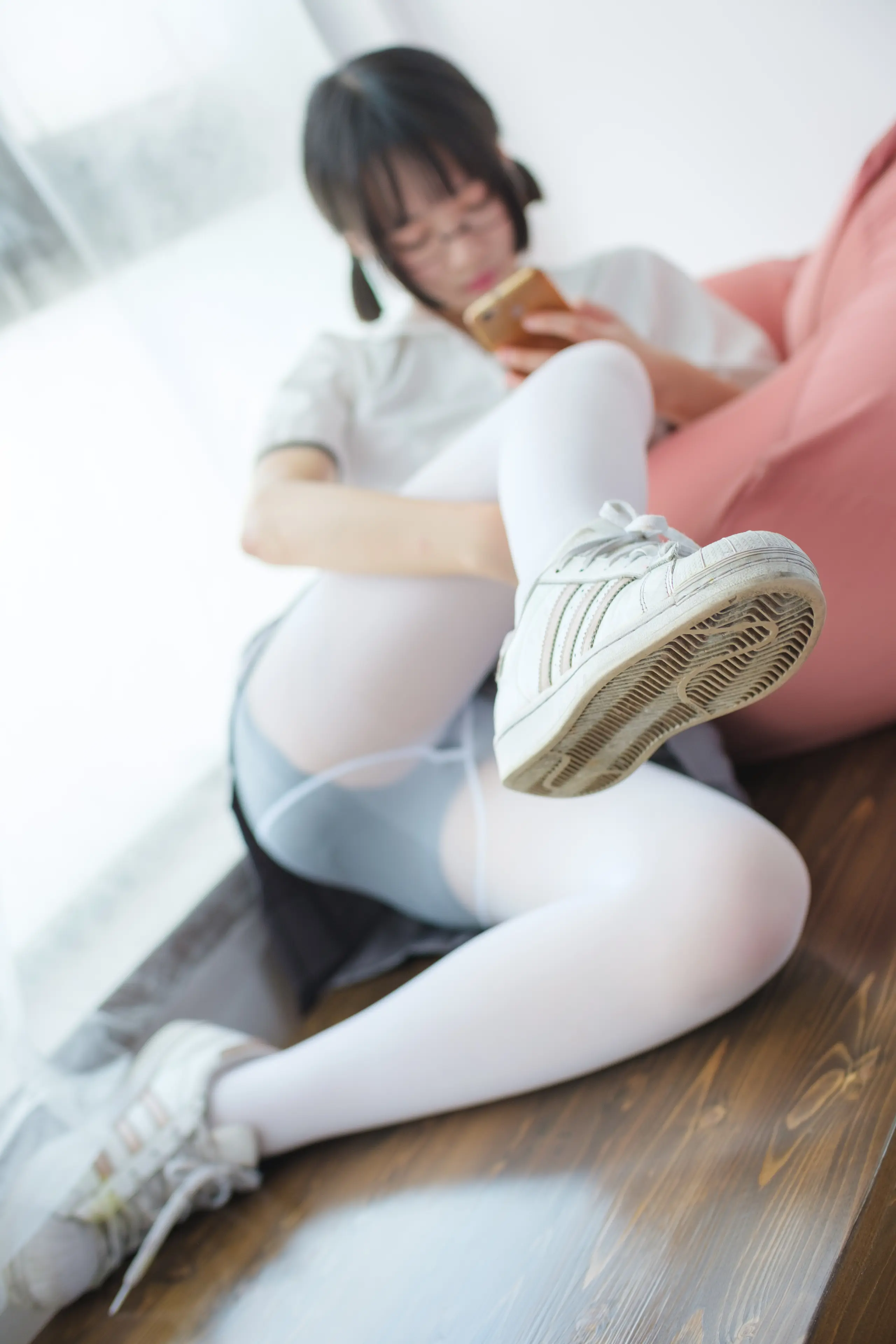 森萝财团 BETA 红色校服肉丝美足少女 [78P]