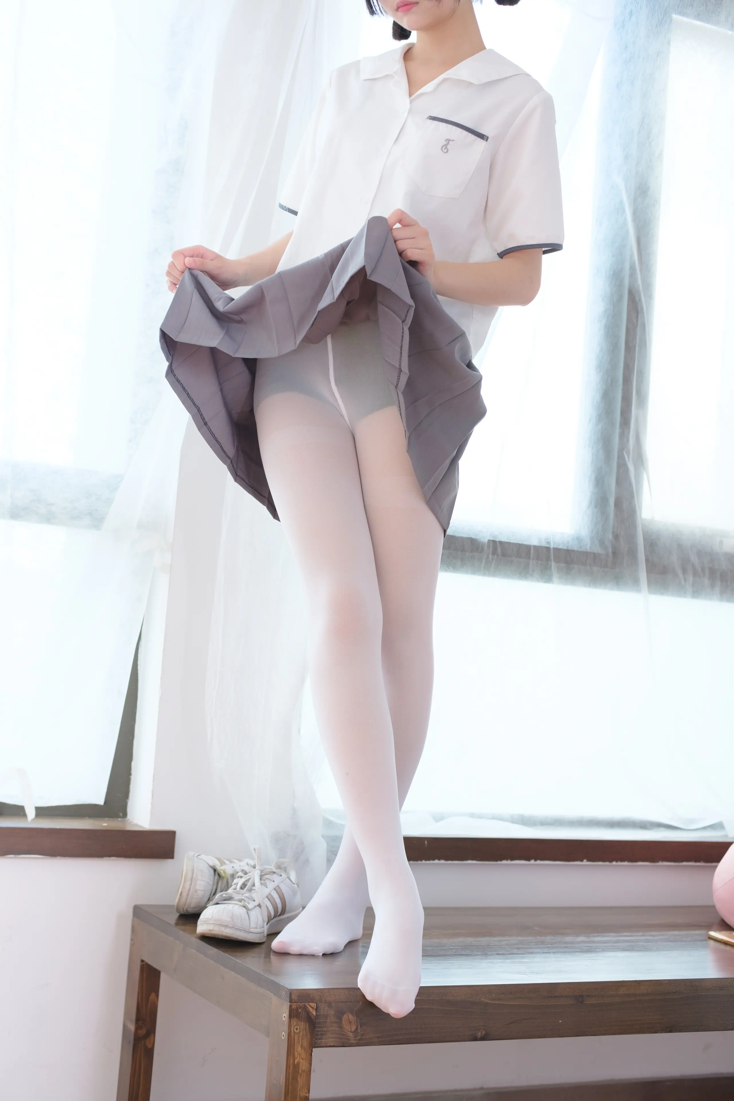 森萝财团 BETA 红色校服肉丝美足少女 [78P]