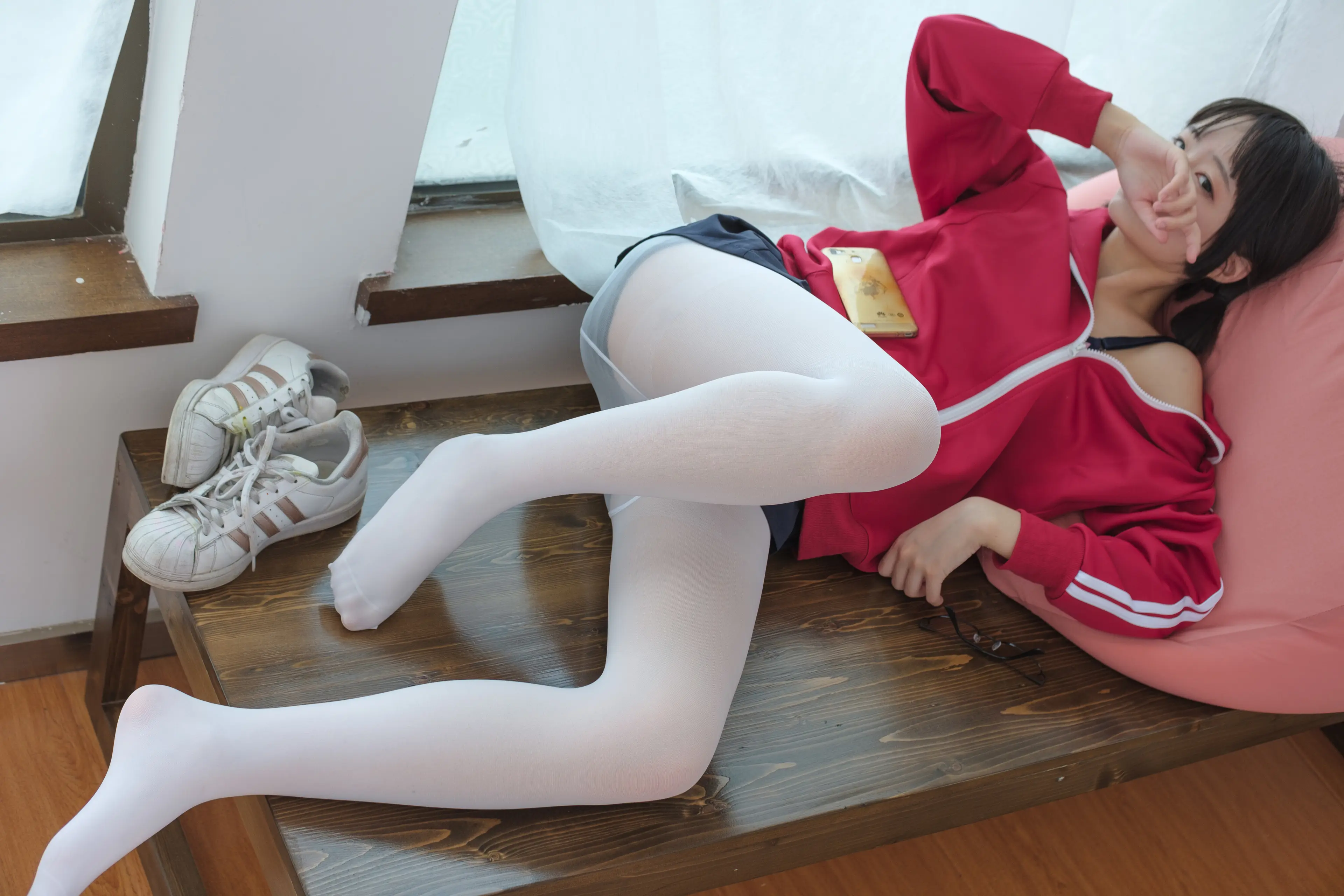 森萝财团 BETA 红色校服肉丝美足少女 [78P]