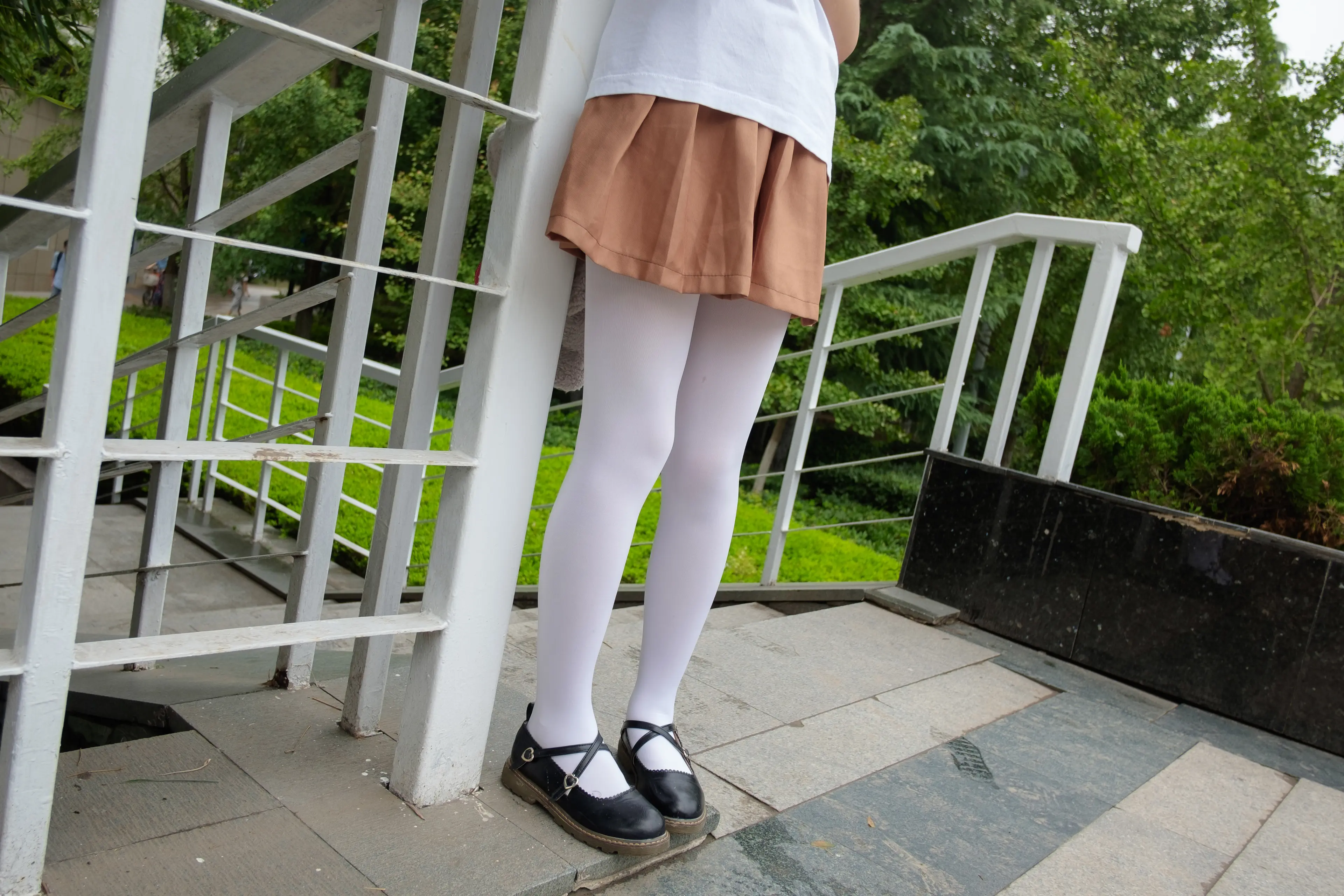 森萝财团 BETA 高中女生JK白丝外拍 [113P]