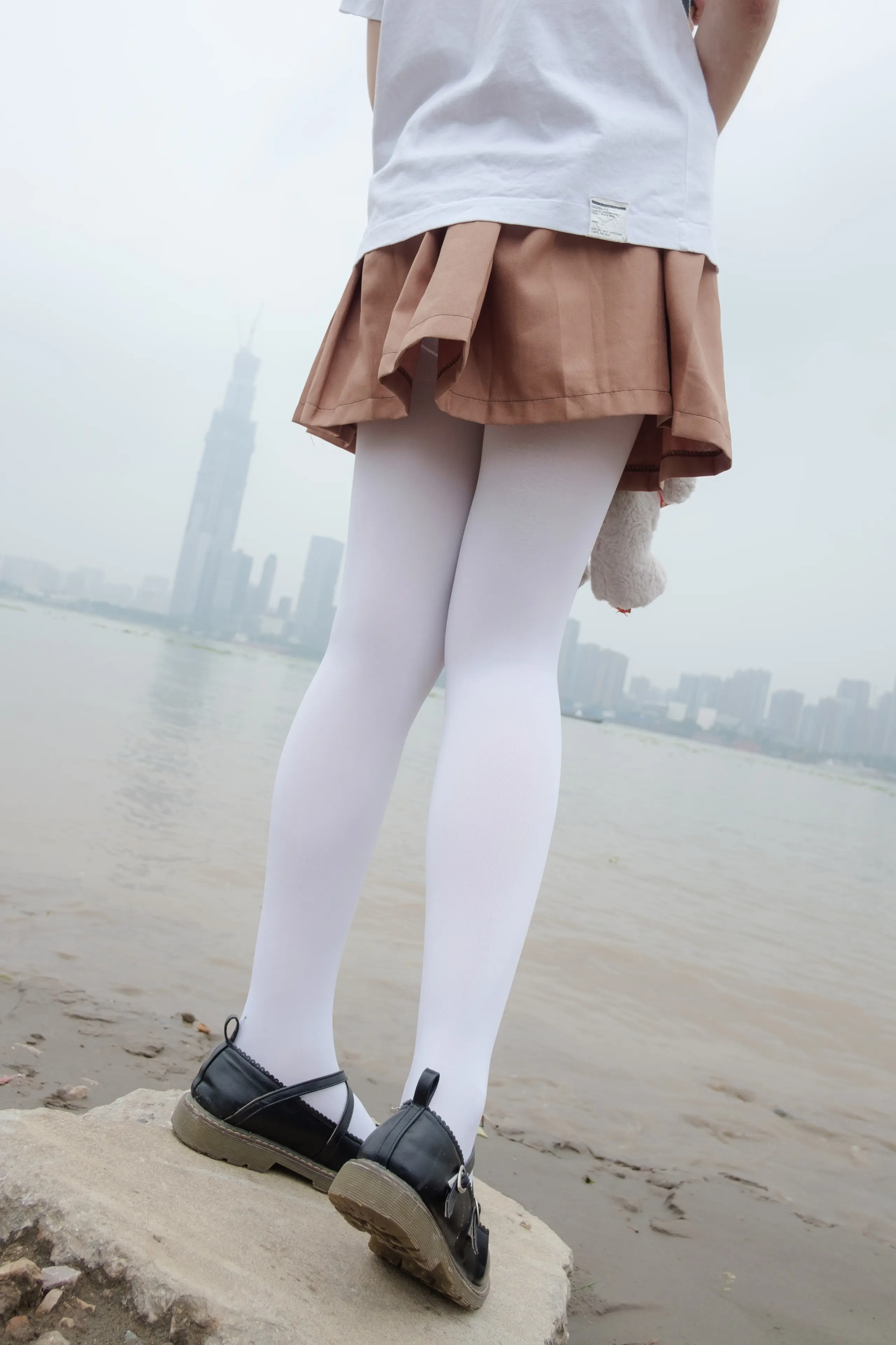 森萝财团 BETA 高中女生JK白丝外拍 [113P]