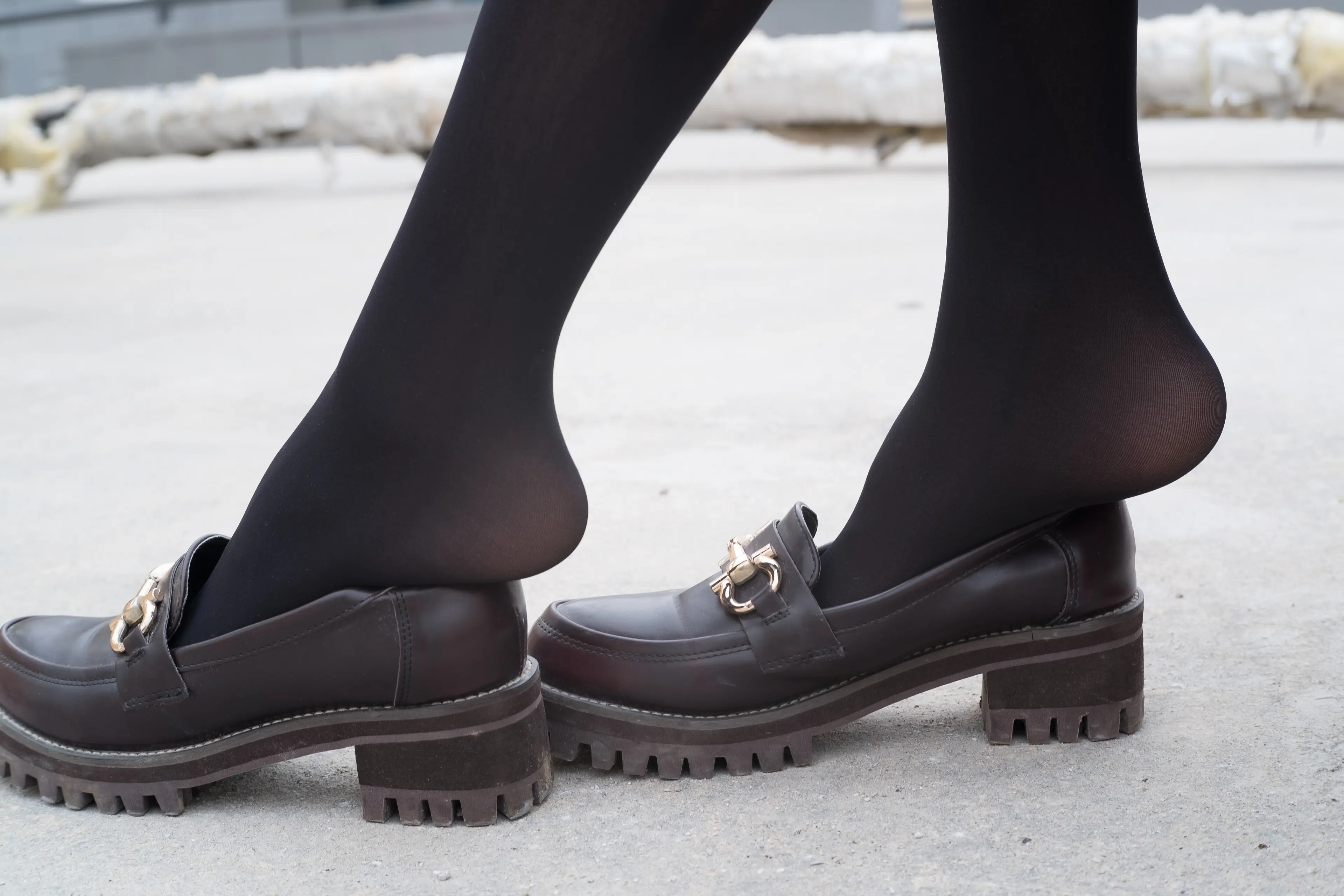 森萝财团 BETA 黑丝白丝外拍 [101P]