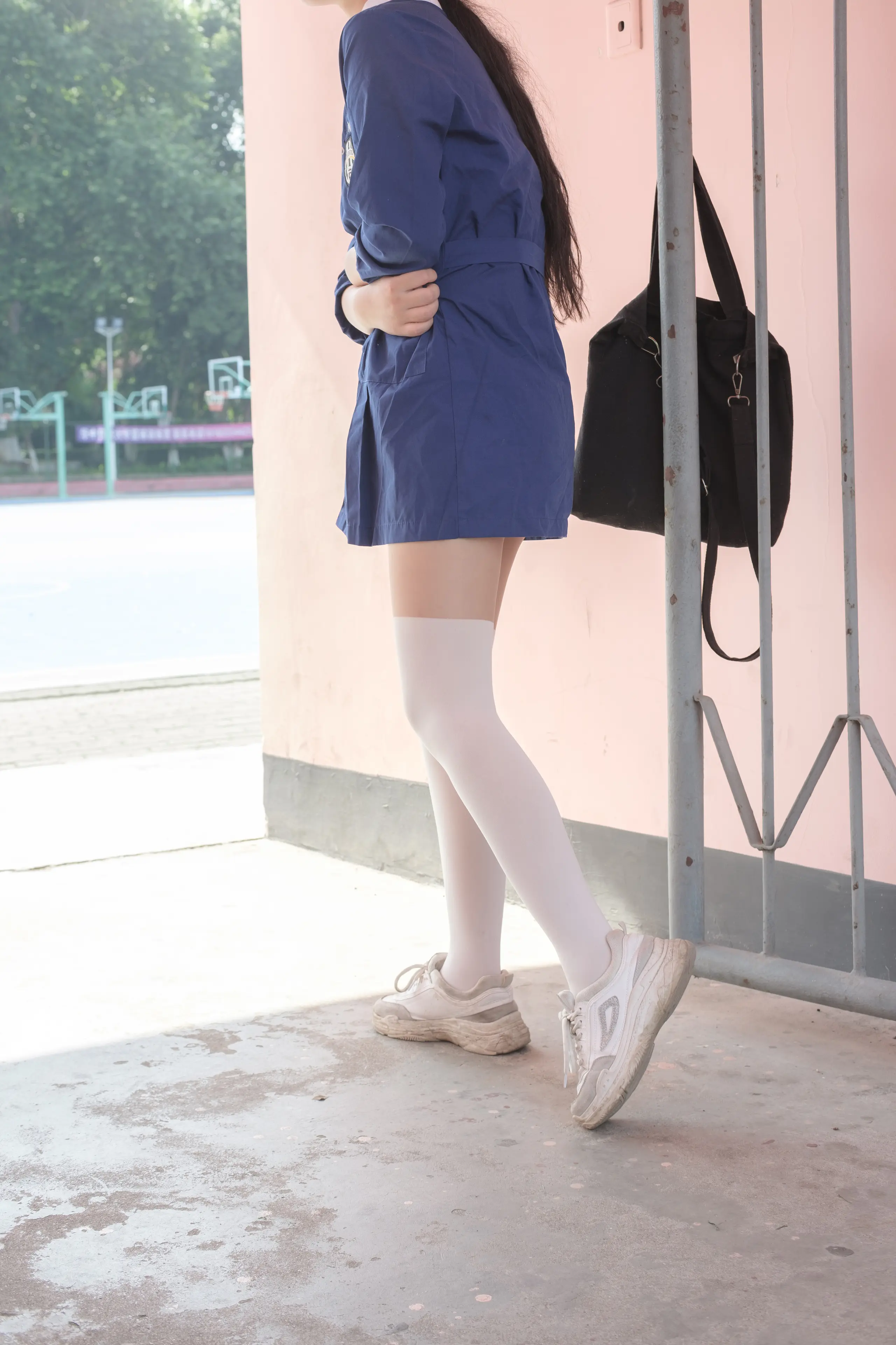 森萝财团 BETA JK白丝外拍 [57P]