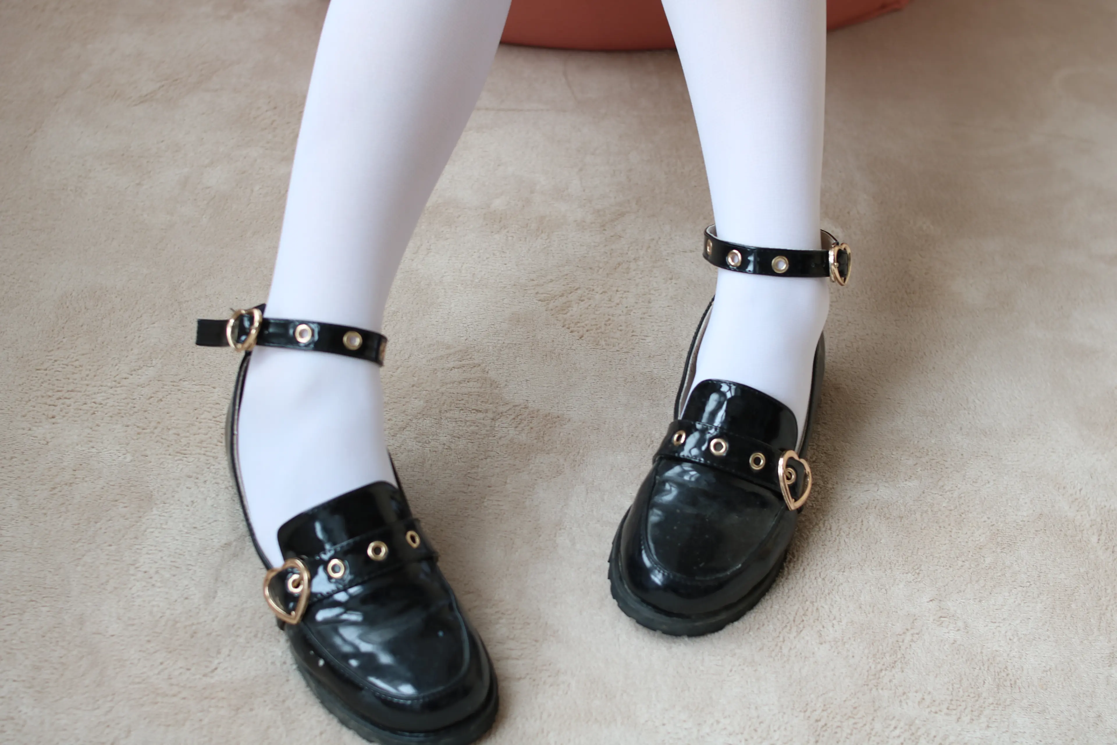 森萝财团 BETA JK白丝少女的美足 [225P]