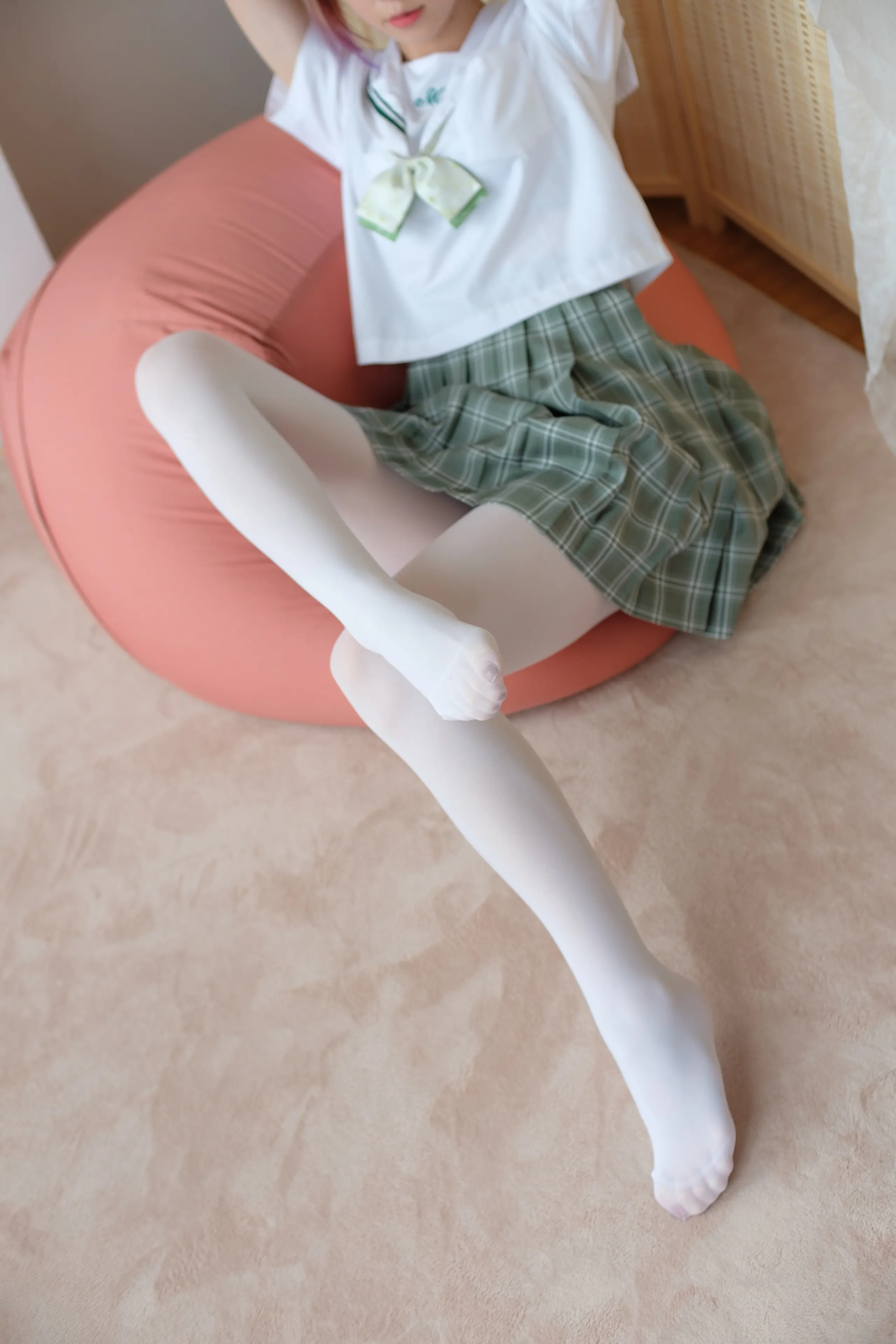 森萝财团 BETA JK白丝少女的美足 [225P]