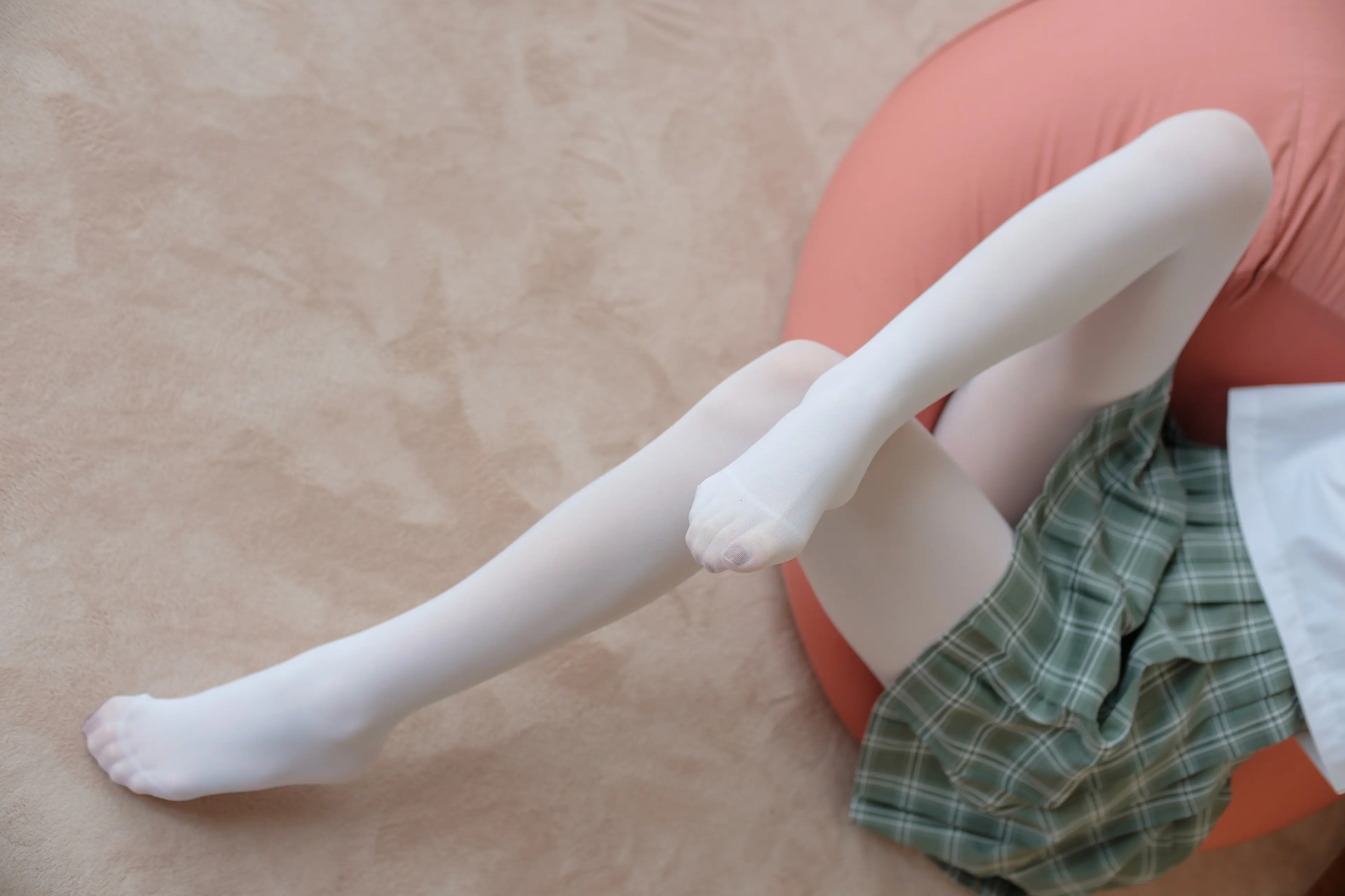 森萝财团 BETA JK白丝少女的美足 [225P]