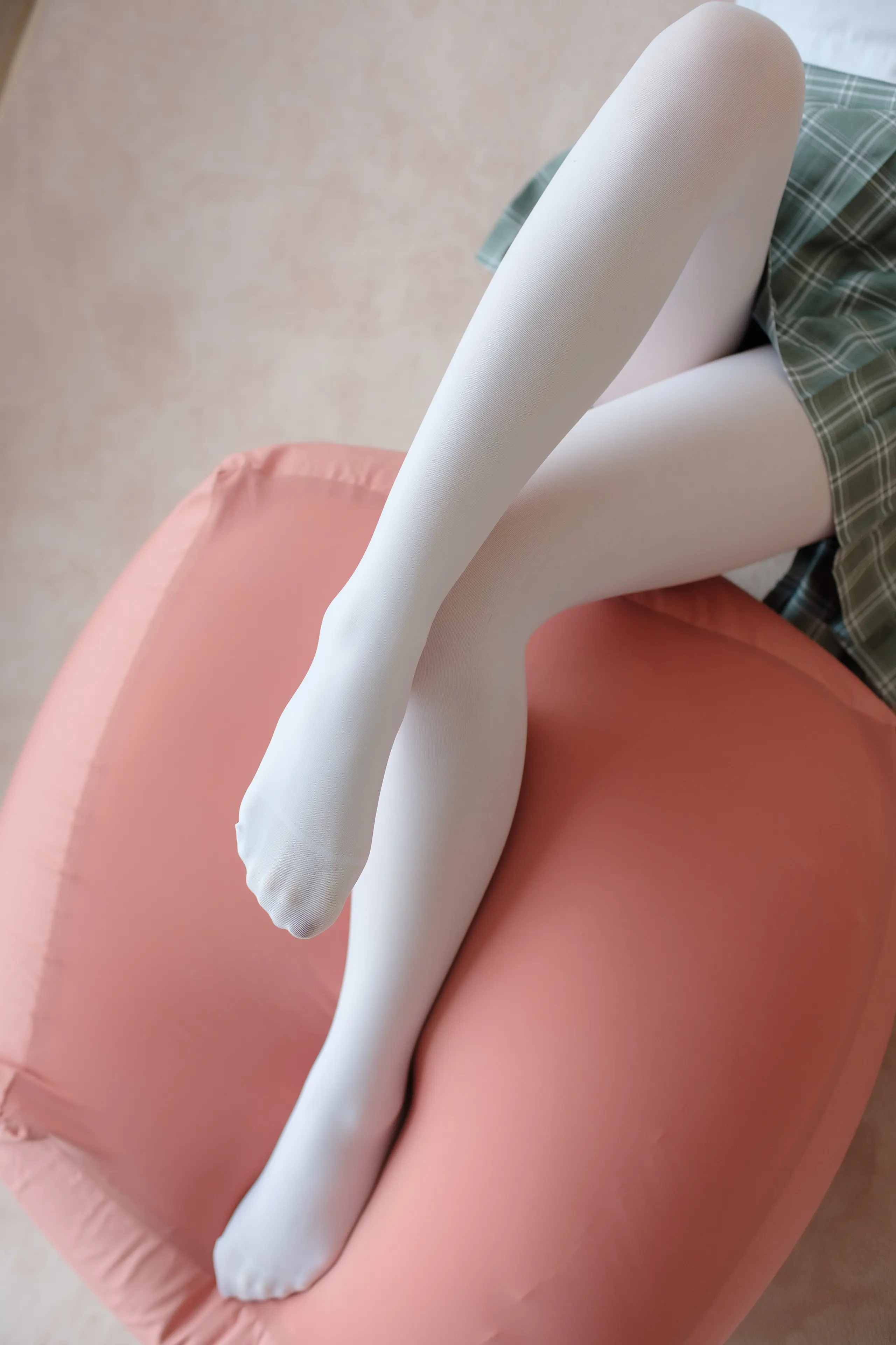 森萝财团 BETA JK白丝少女的美足 [225P]