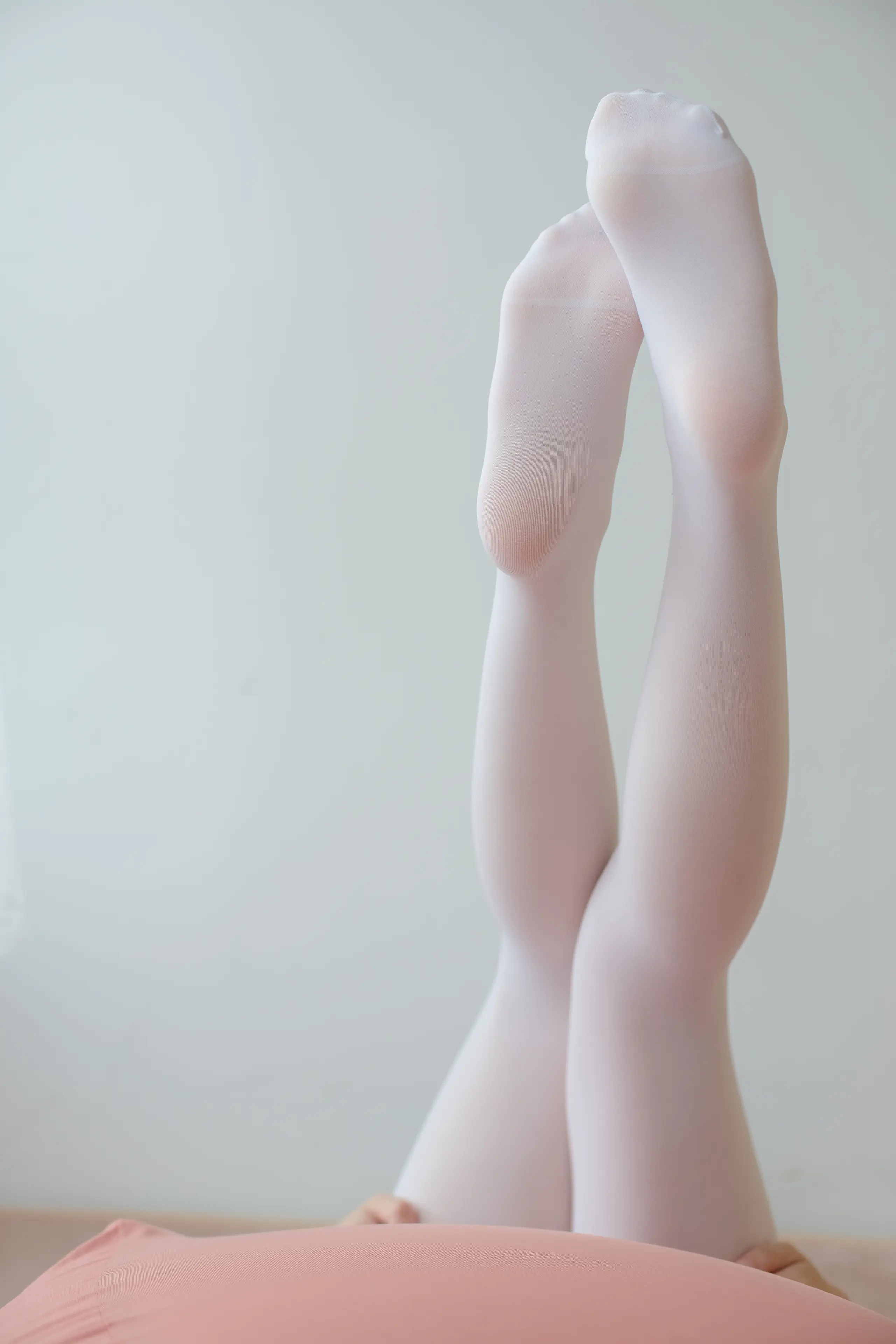 森萝财团 BETA JK白丝少女的美足 [225P]