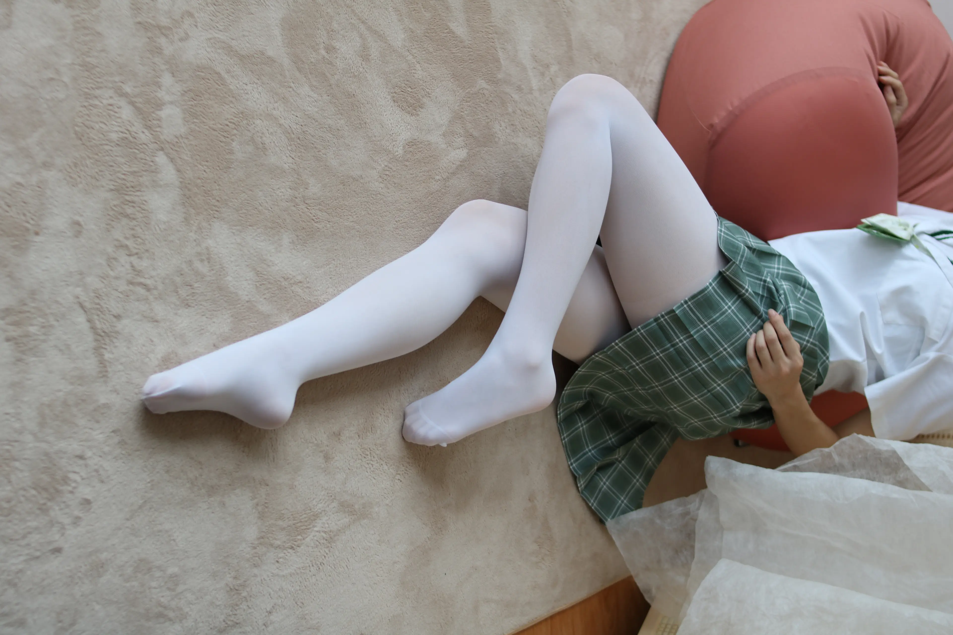 森萝财团 BETA JK白丝少女的美足 [225P]