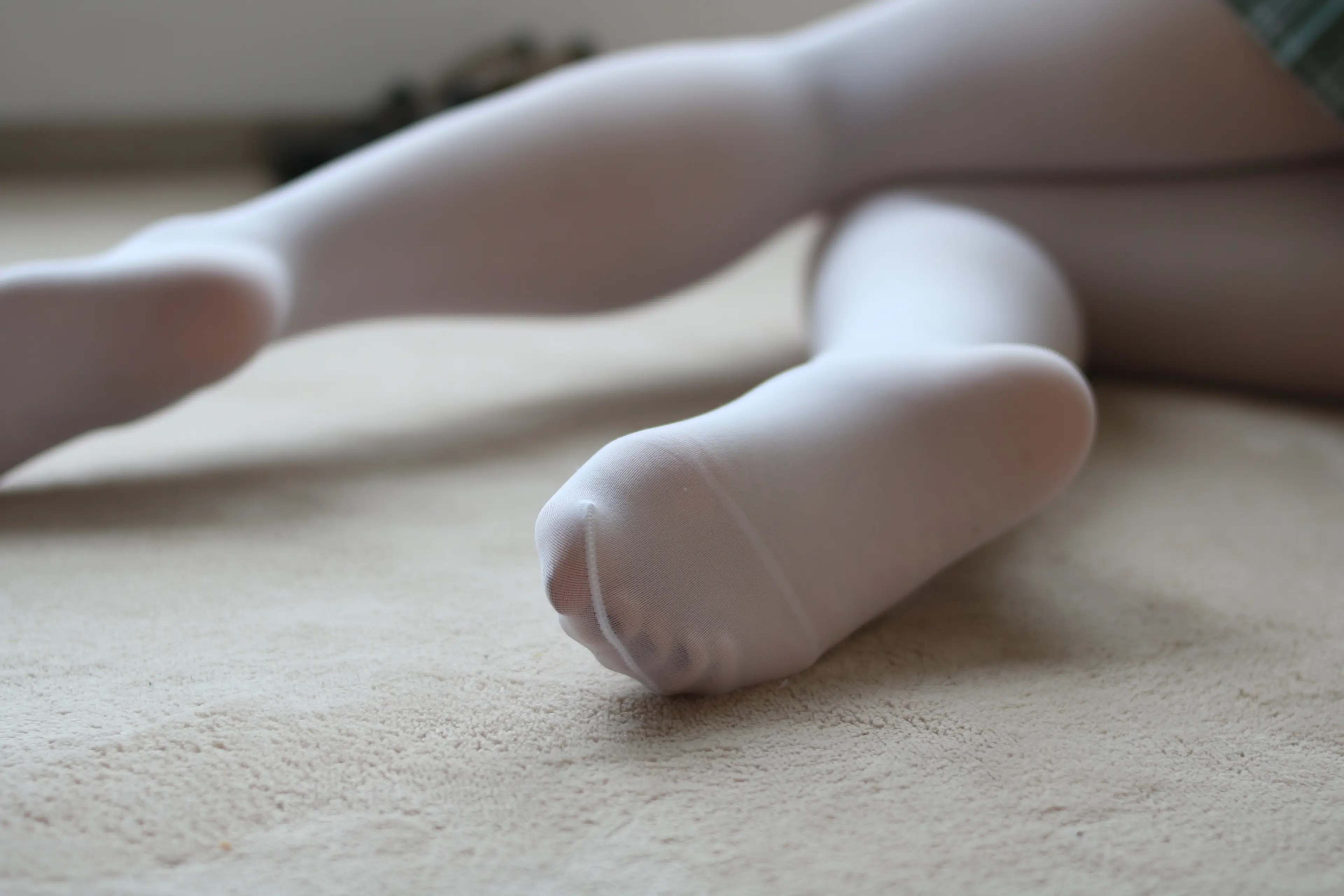 森萝财团 BETA JK白丝少女的美足 [225P]