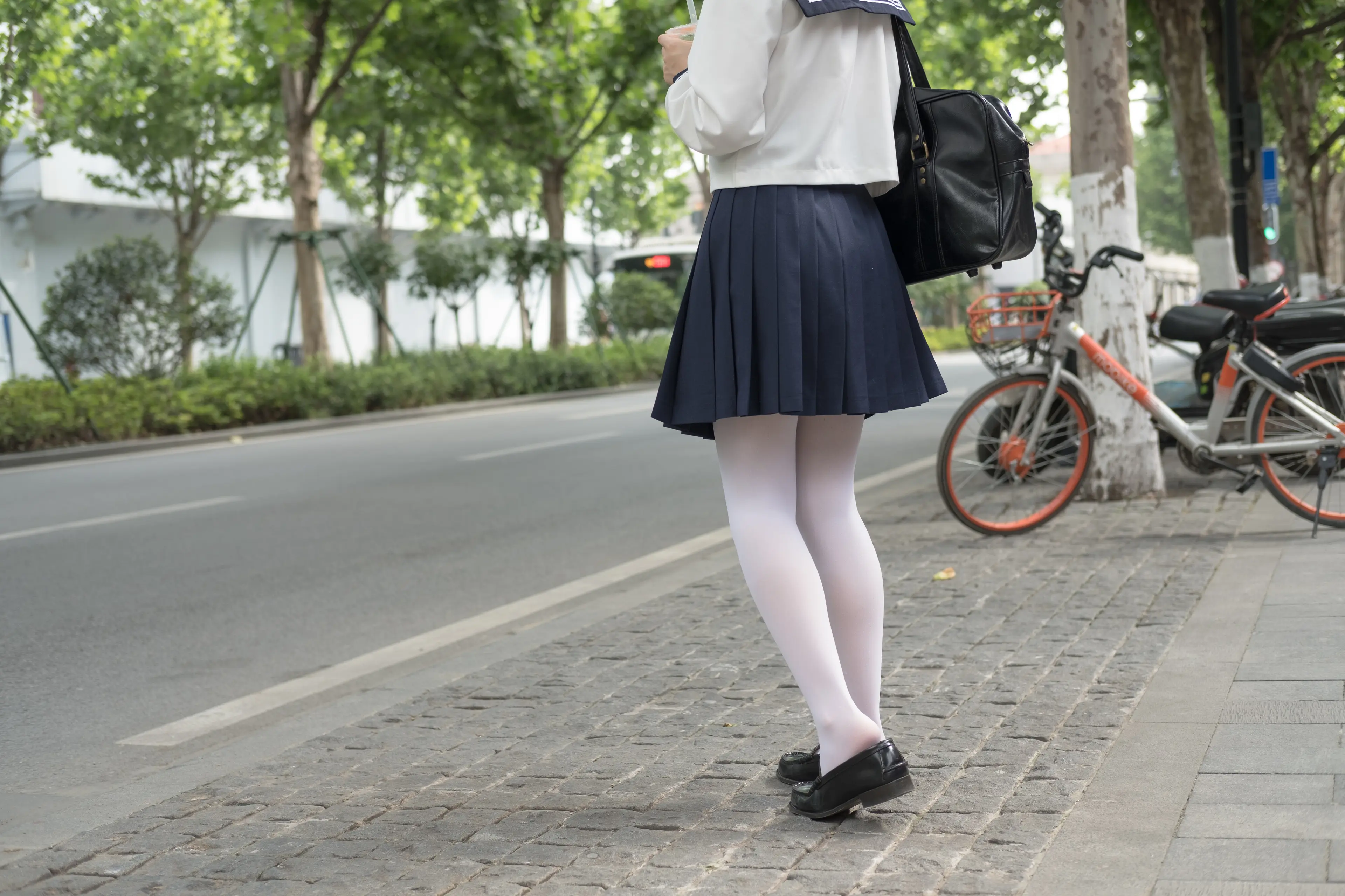 森萝财团 BETA JK白丝美足 [83P]