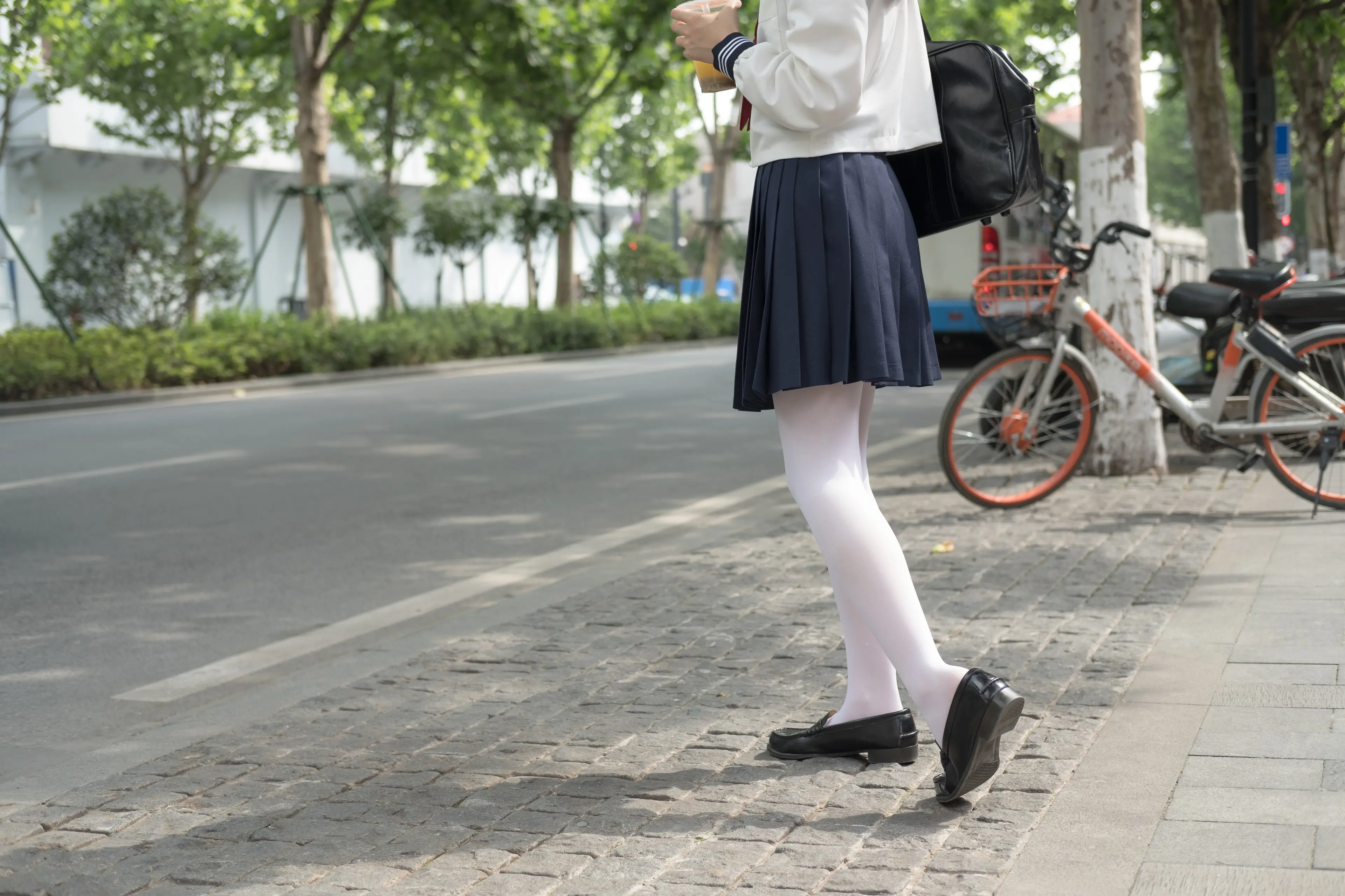 森萝财团 BETA JK白丝美足 [83P]