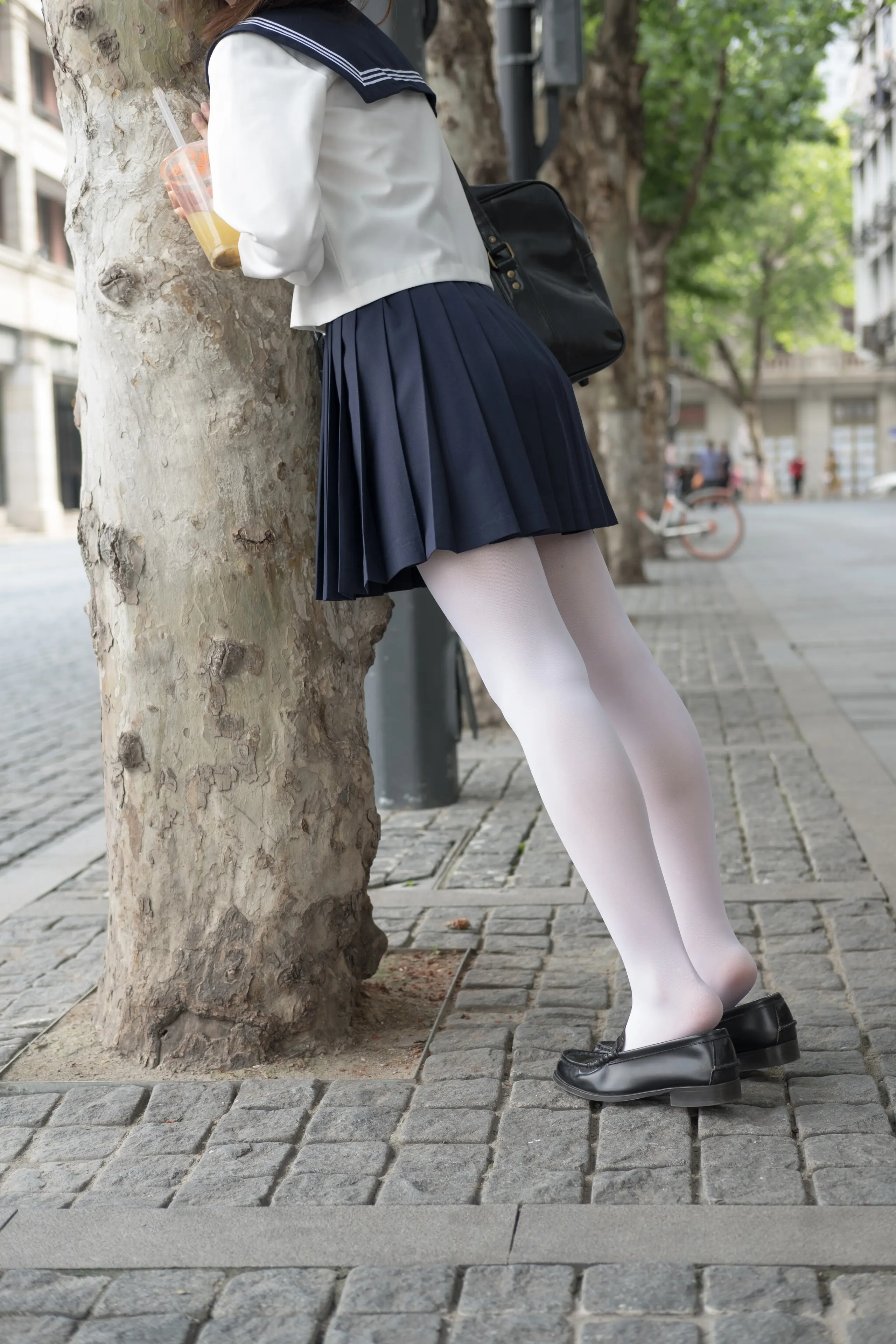 森萝财团 BETA JK白丝美足 [83P]