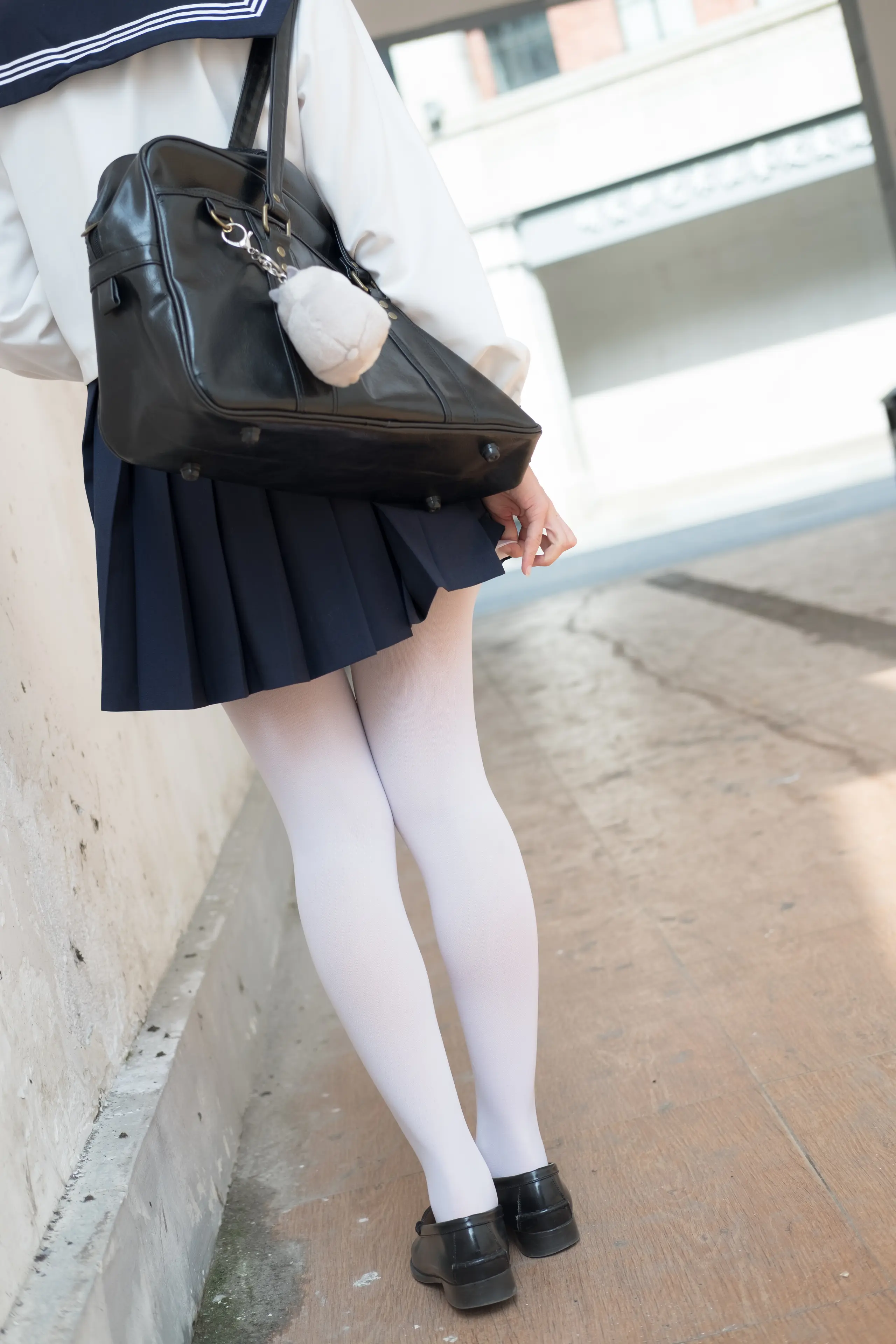 森萝财团 BETA JK白丝美足 [83P]