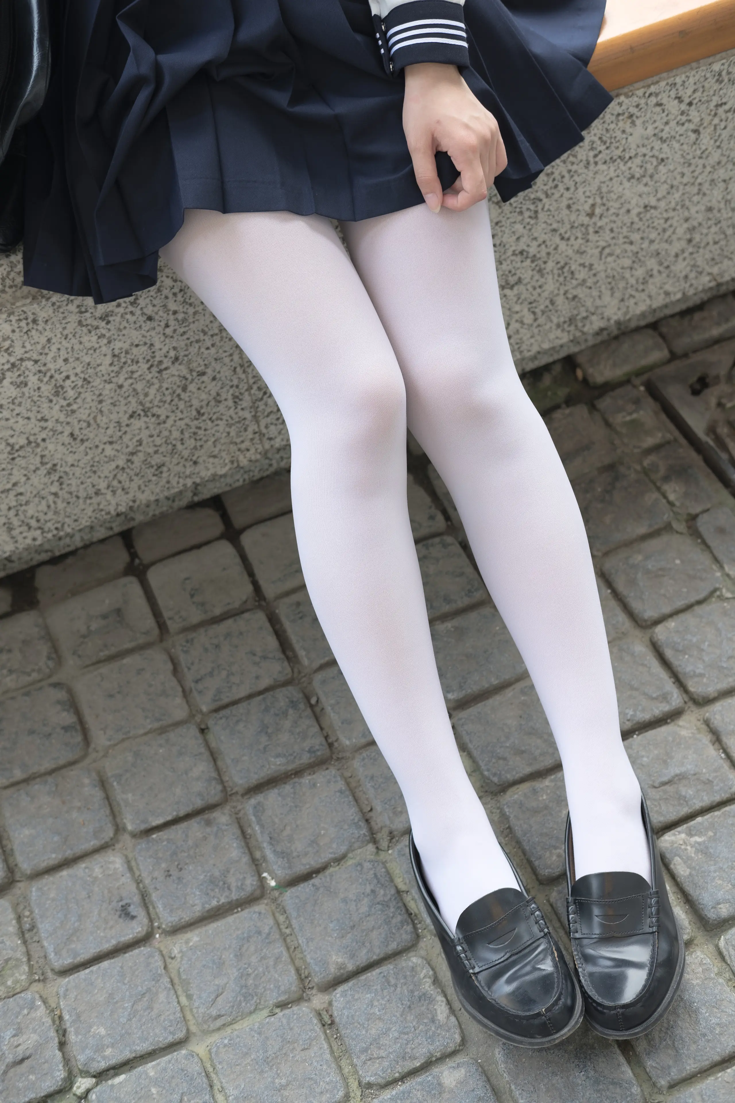 森萝财团 BETA JK白丝美足 [83P]