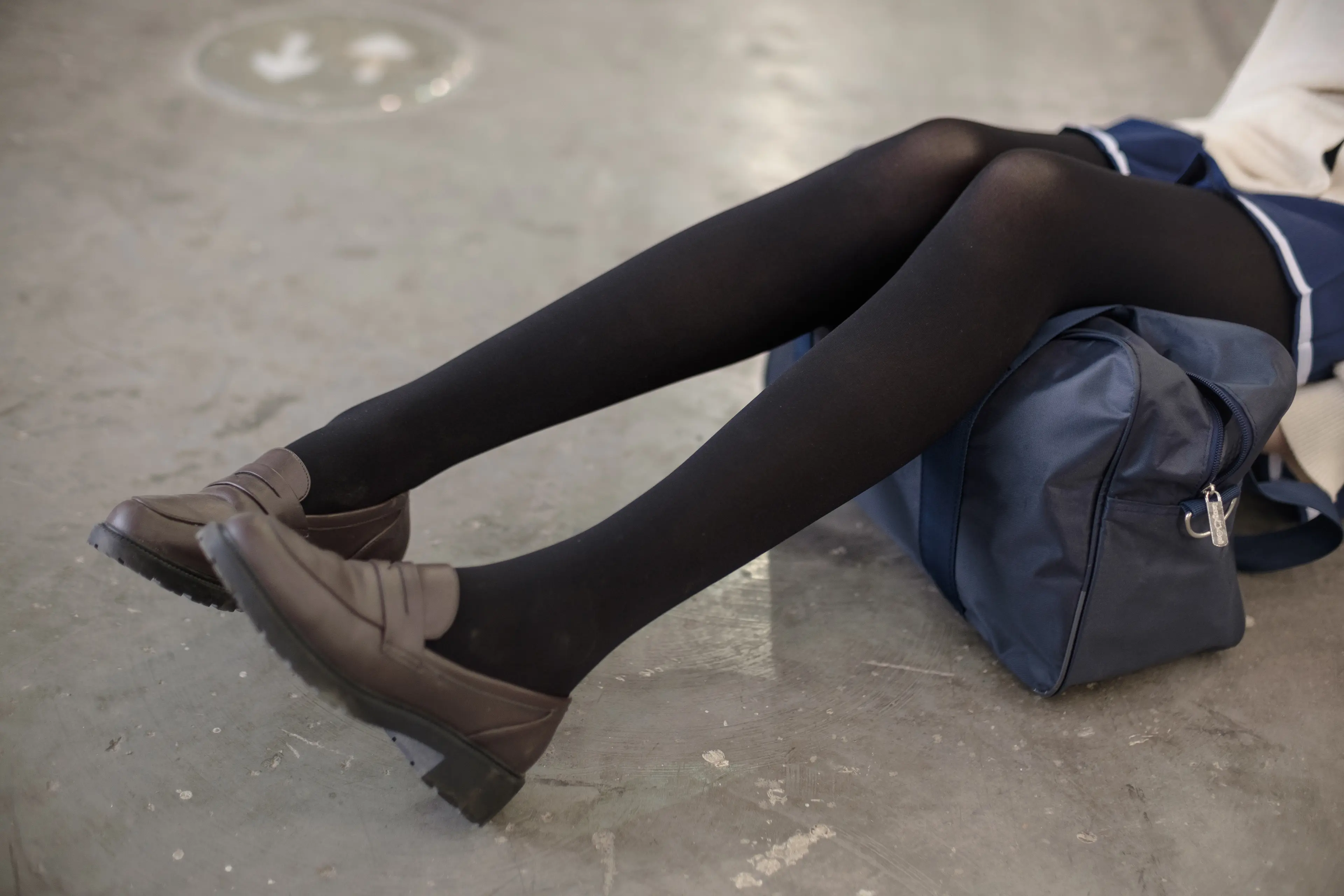 森萝财团 FREE 俏皮女孩JK制服 [24P]