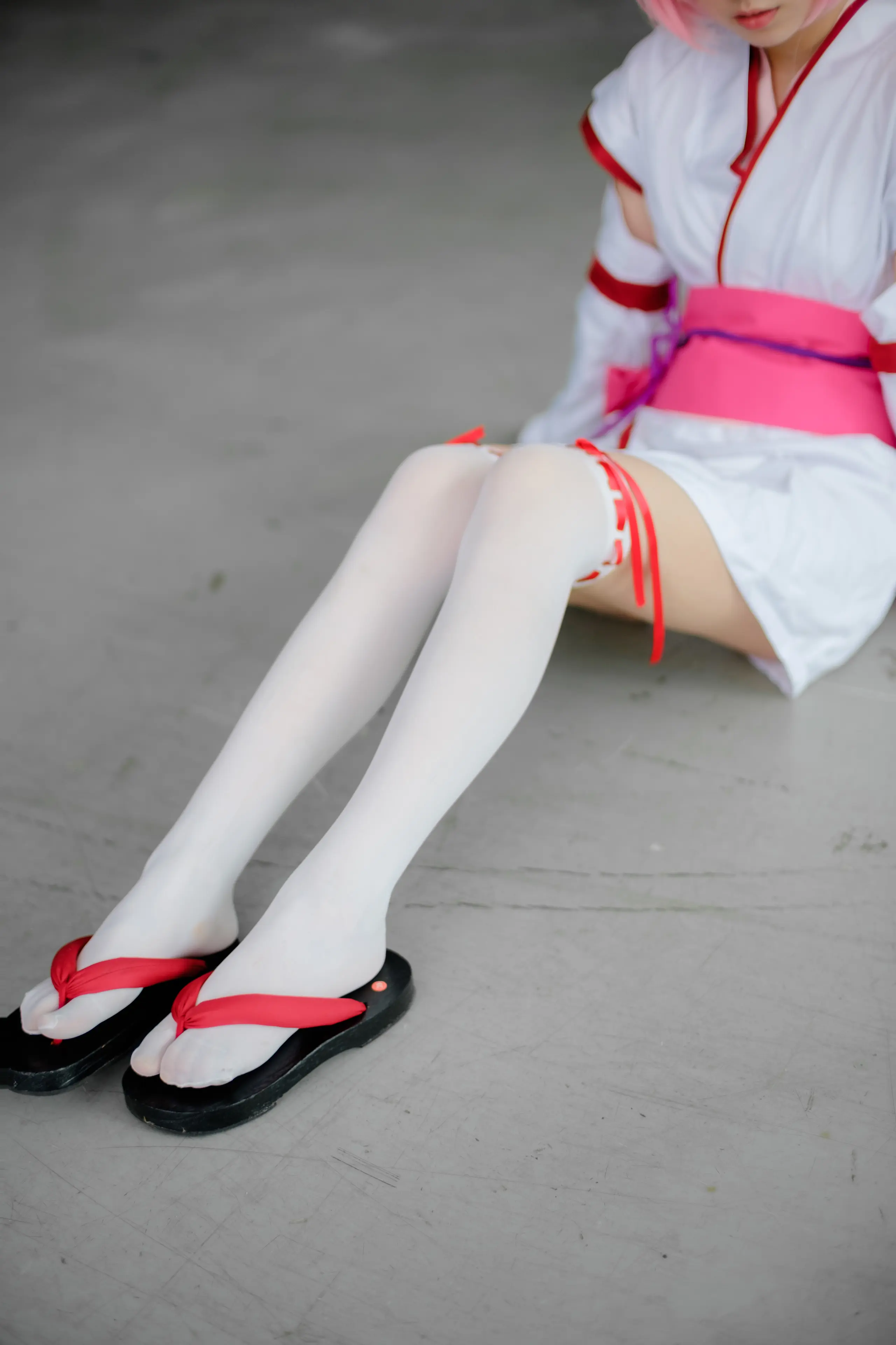 森萝财团 FREE 漫展cosplay白丝长腿特写 [15P]