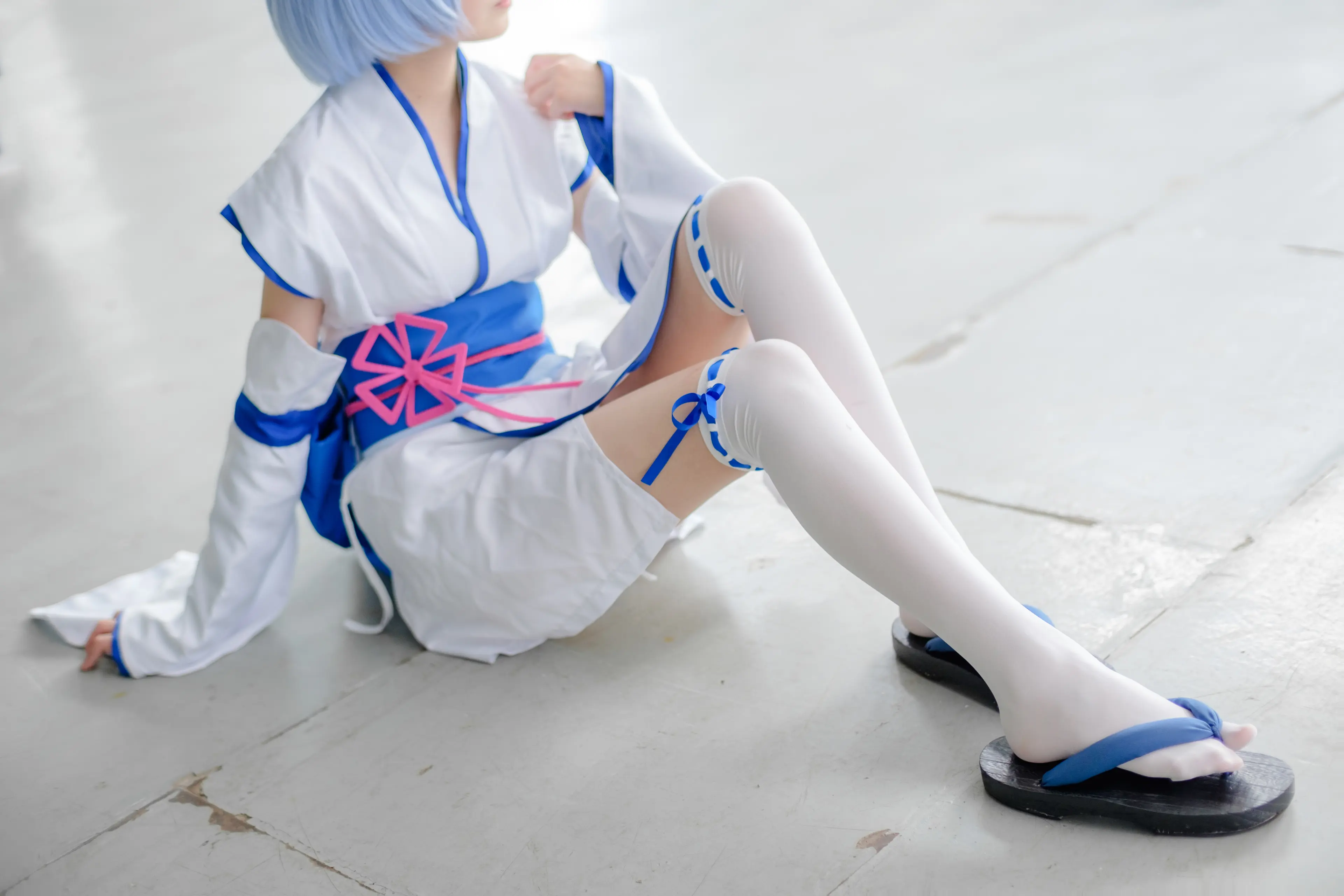 森萝财团 FREE 漫展cosplay白丝长腿特写 [15P]