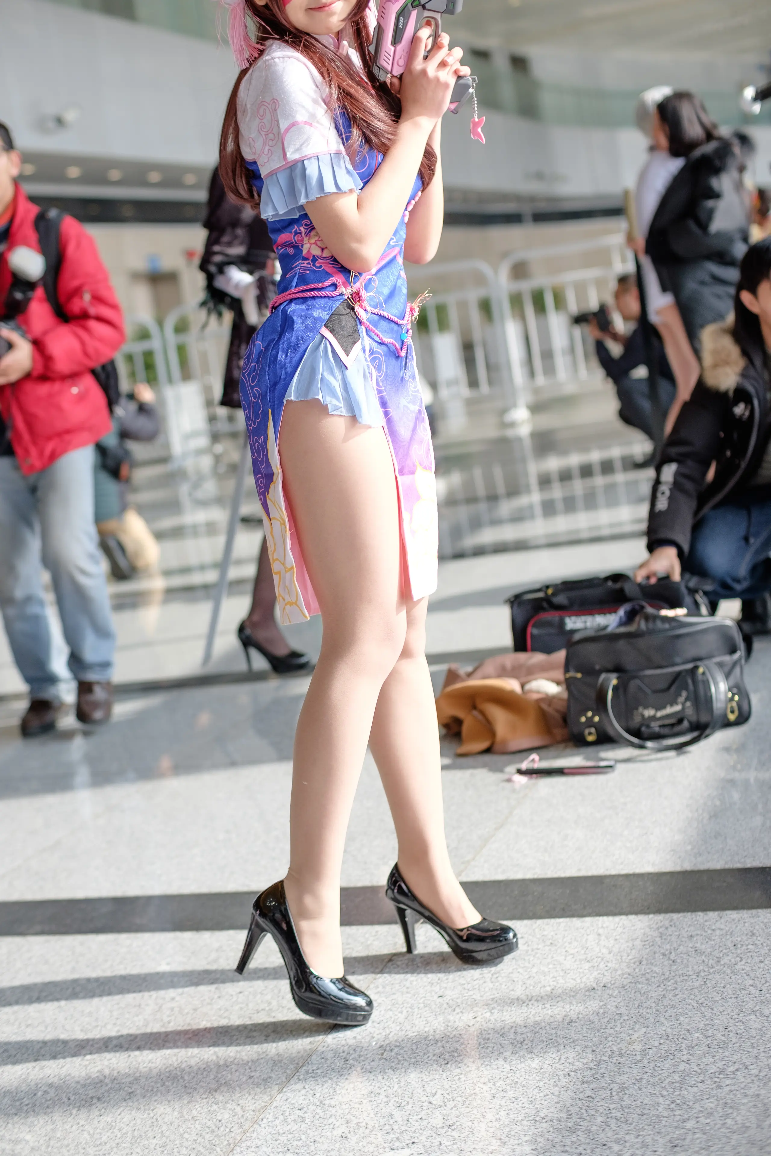 森萝财团 FREE 白丝+黑丝短裙制服装室外写真 [83P]