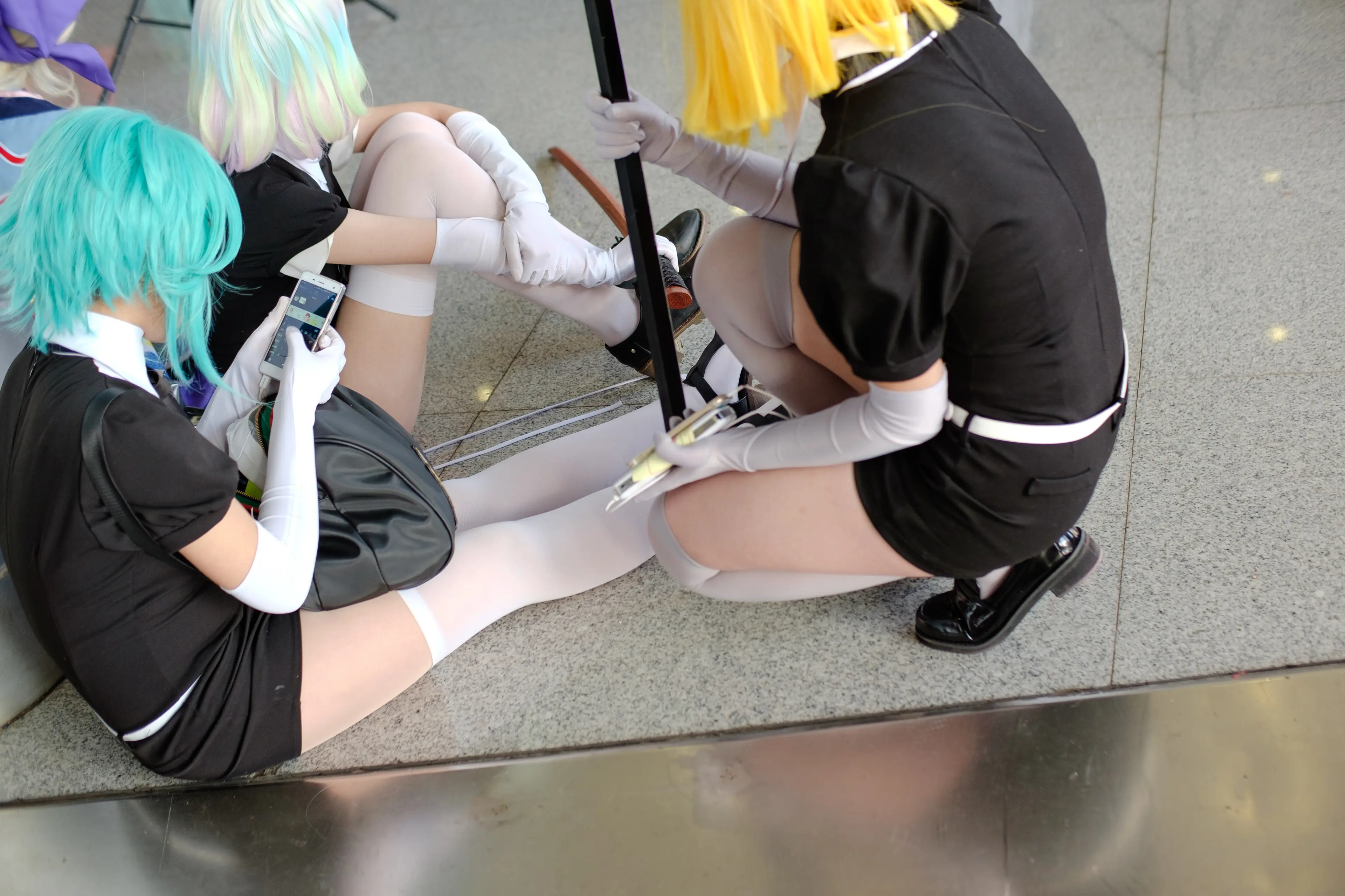 森萝财团 FREE 白丝+黑丝短裙制服装室外写真 [83P]