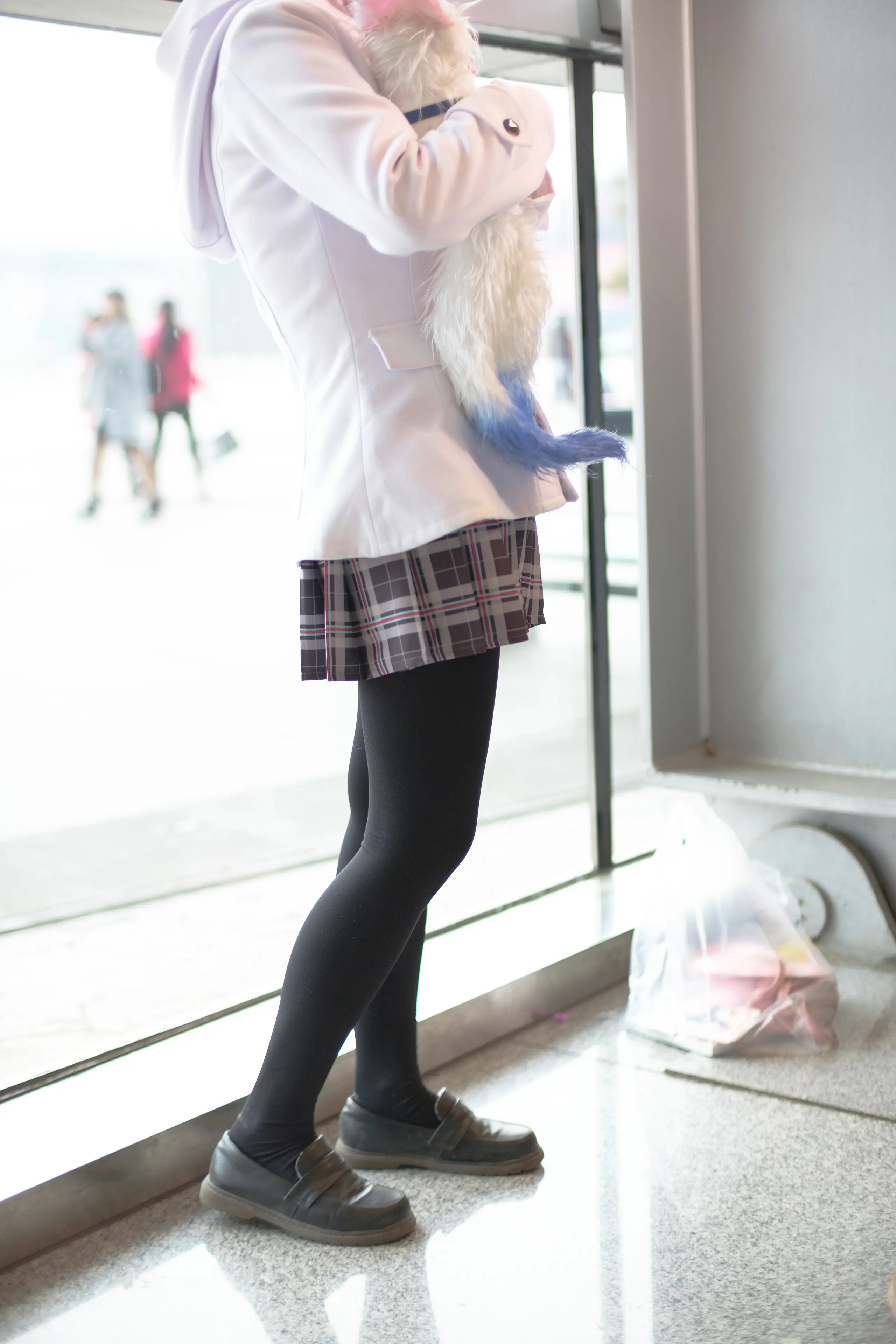 森萝财团 FREE 白丝+黑丝短裙制服装室外写真 [83P]