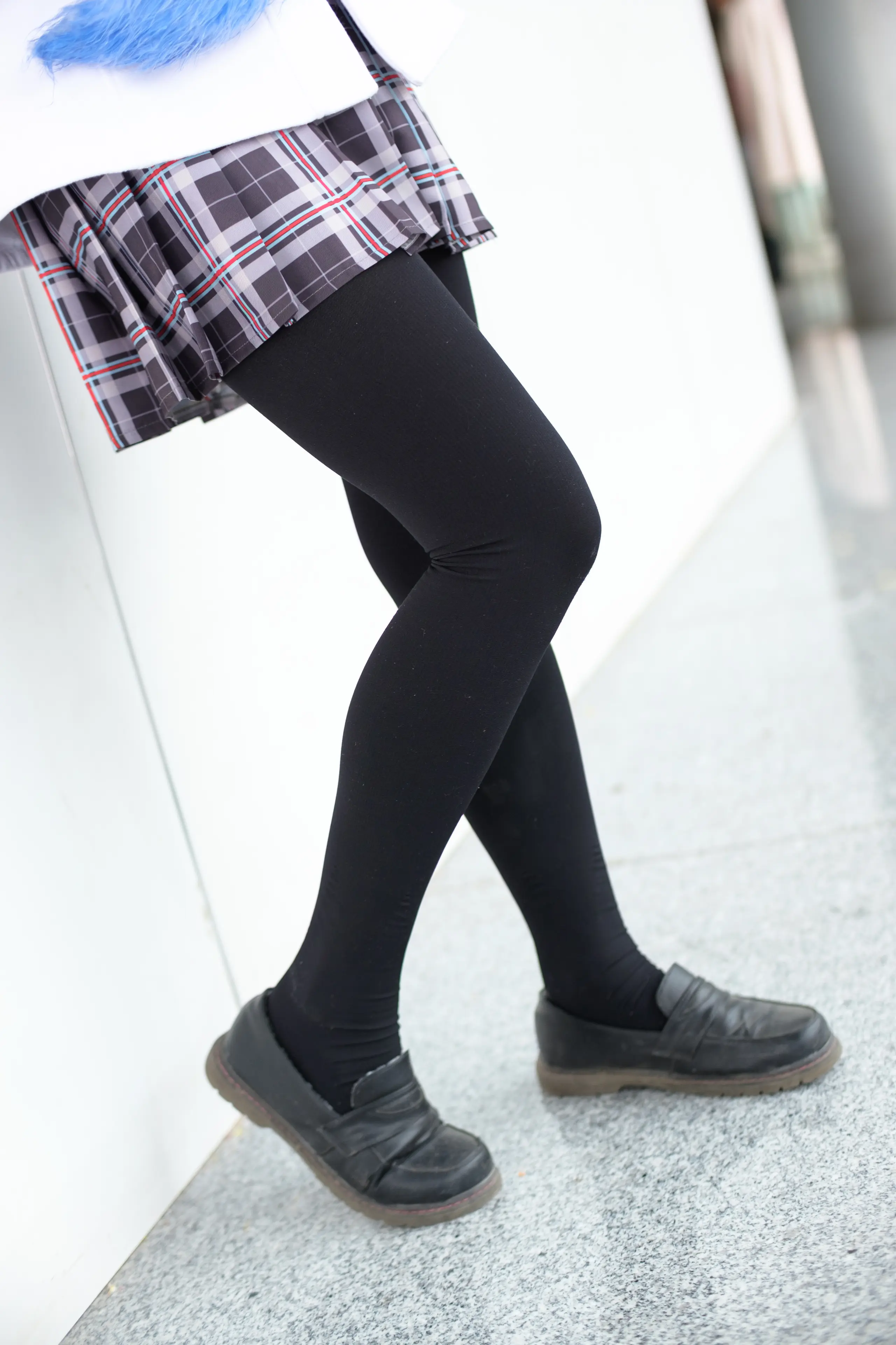 森萝财团 FREE 白丝+黑丝短裙制服装室外写真 [83P]