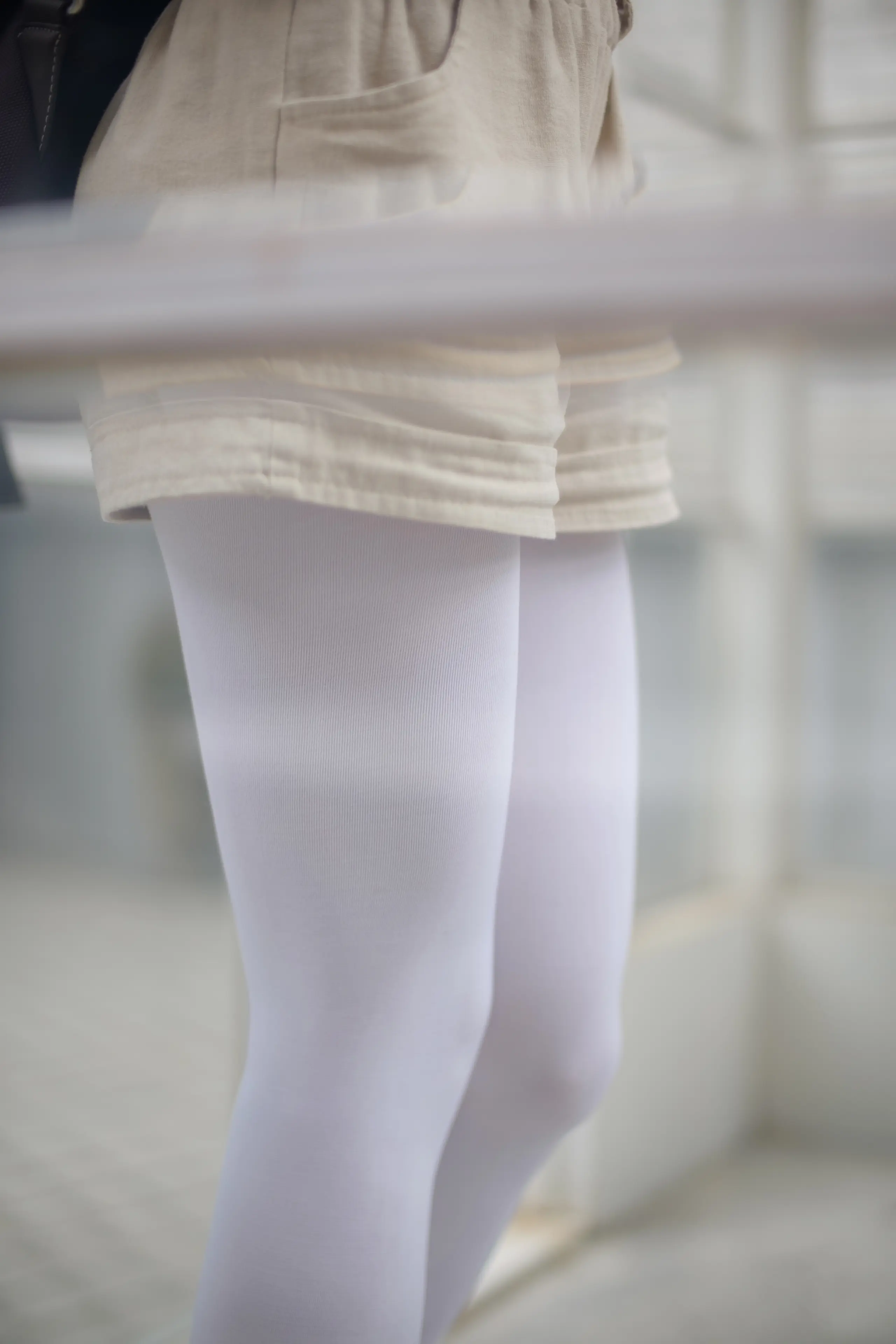 森萝财团 FREE 白丝长腿凉鞋室内写真 [59P]