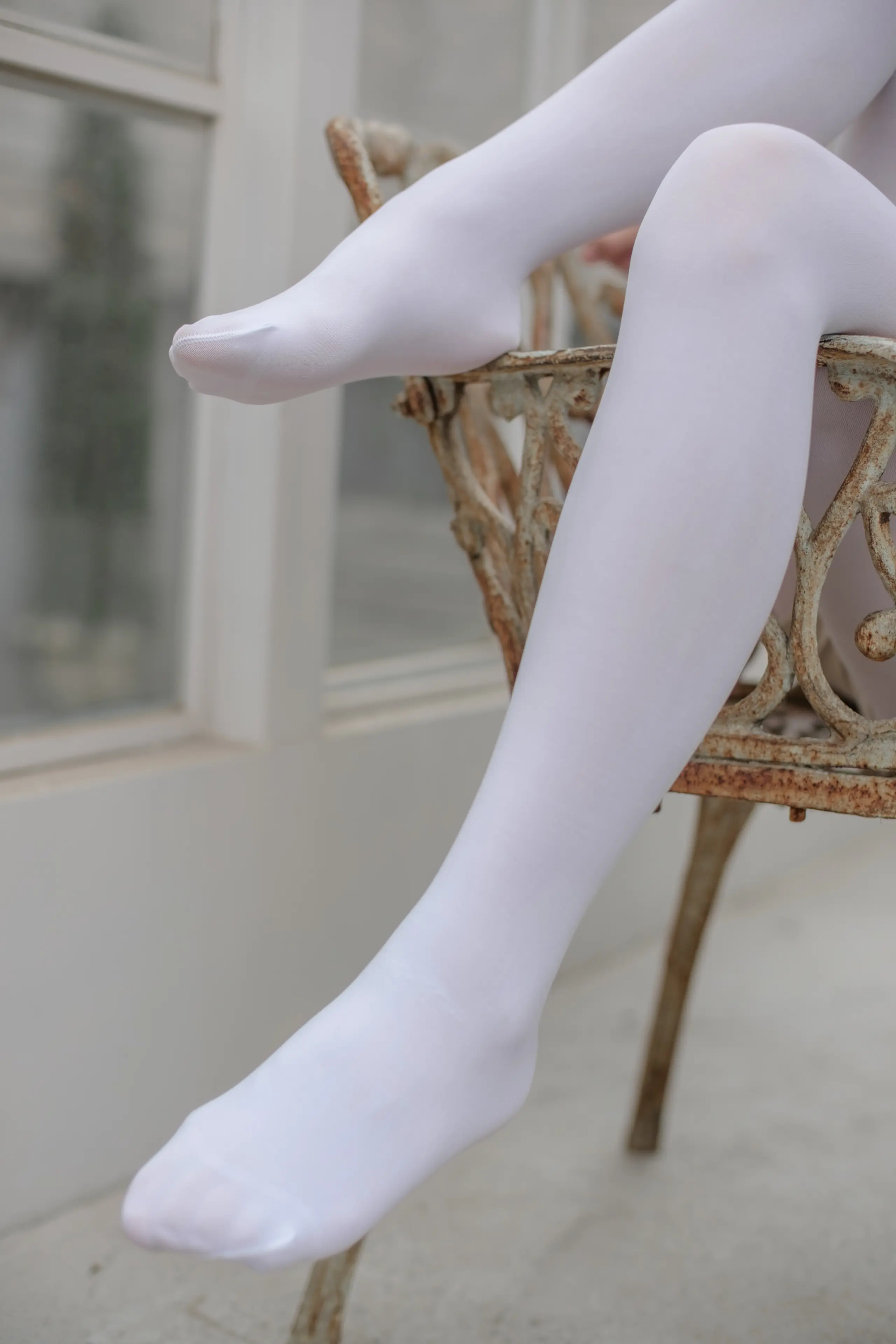 森萝财团 FREE 白丝长腿凉鞋室内写真 [59P]