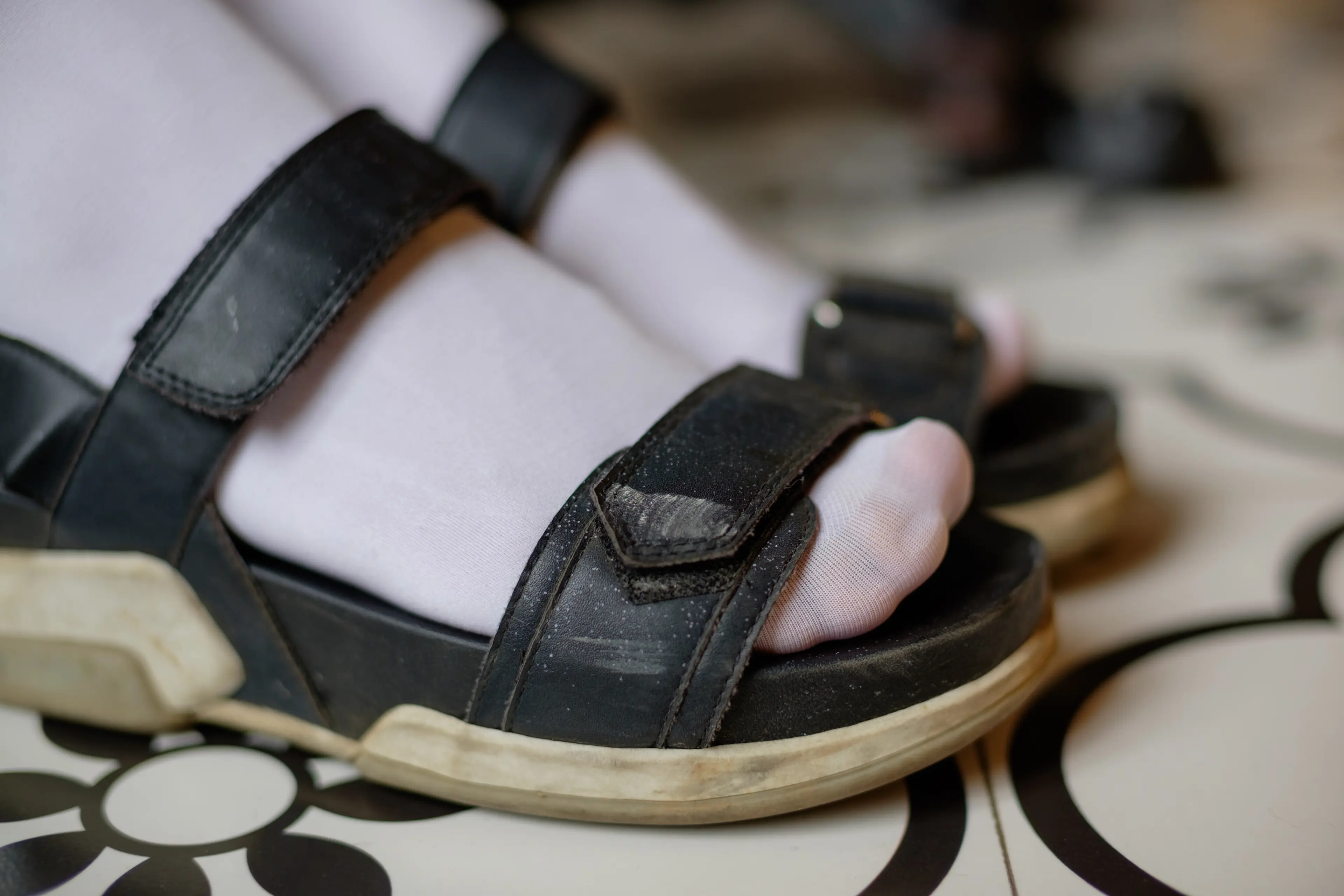 森萝财团 FREE 白丝长腿凉鞋室内写真 [59P]