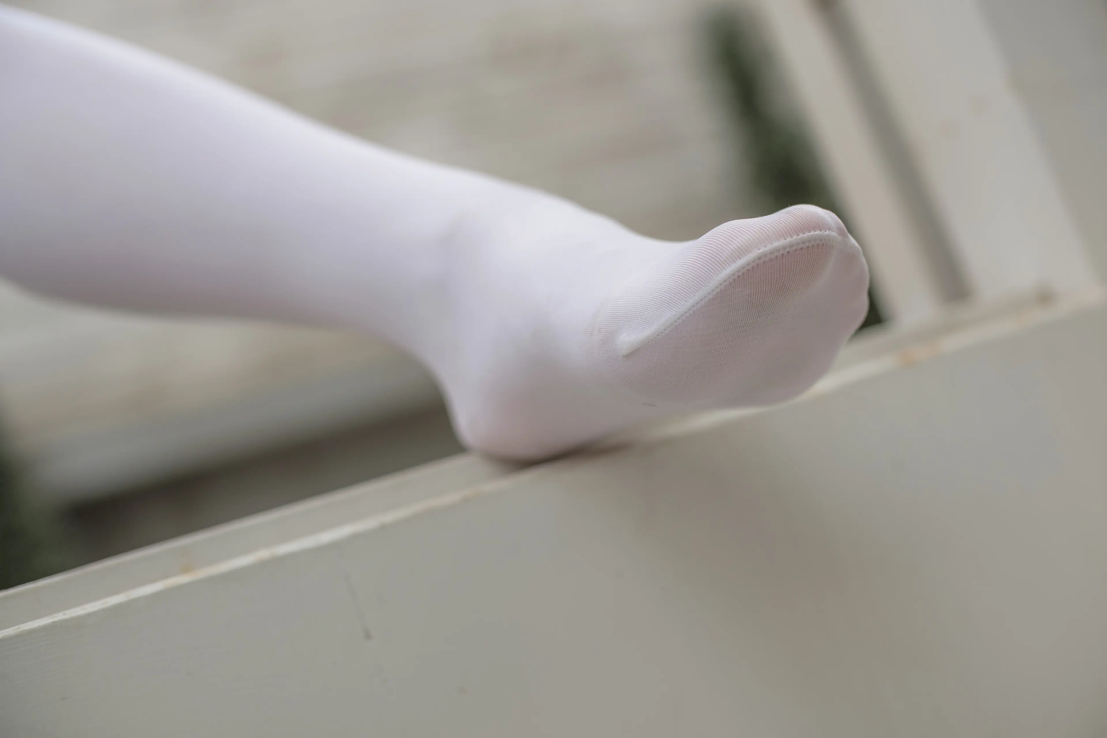 森萝财团 FREE 白丝长腿凉鞋室内写真 [59P]