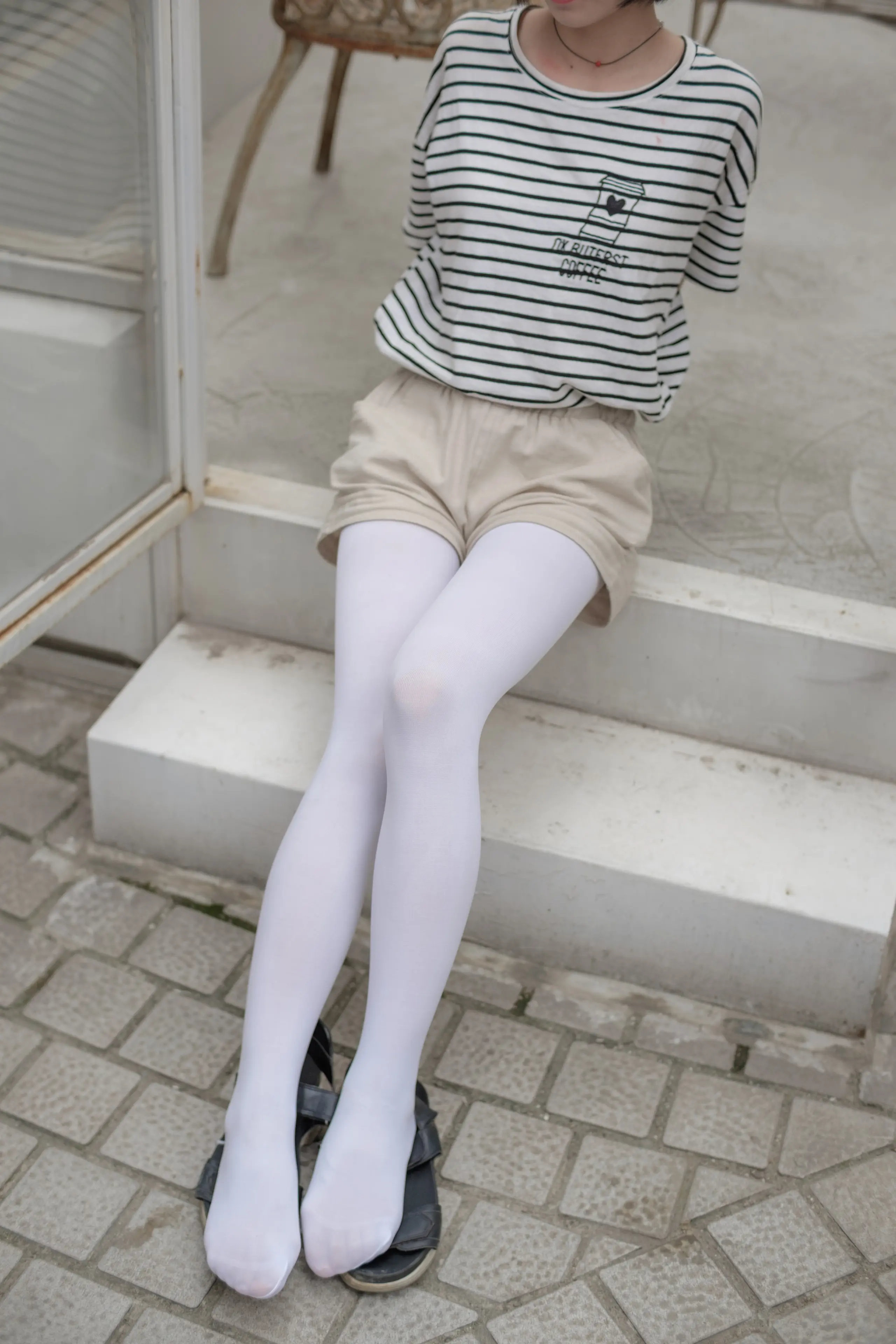 森萝财团 FREE 白丝长腿凉鞋室内写真 [59P]