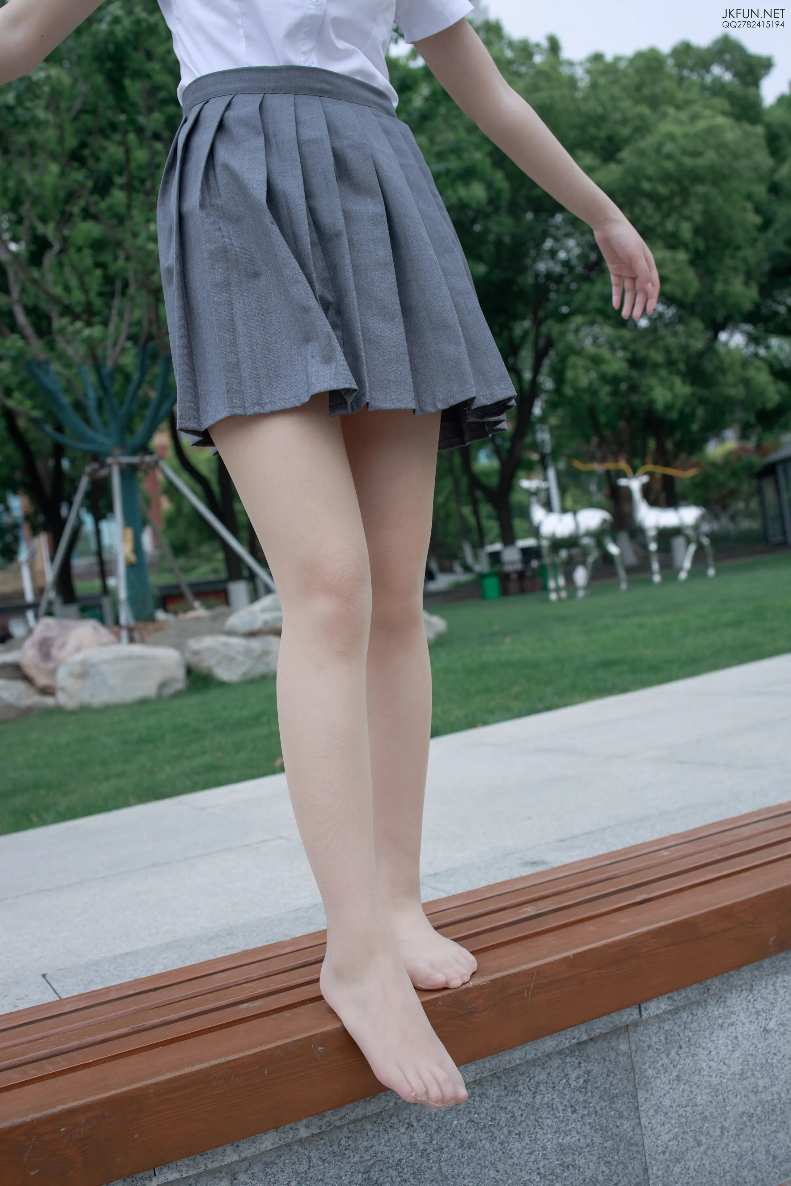 森萝财团 JKFUN 卉子 10D肉丝&裹腿 [116P]