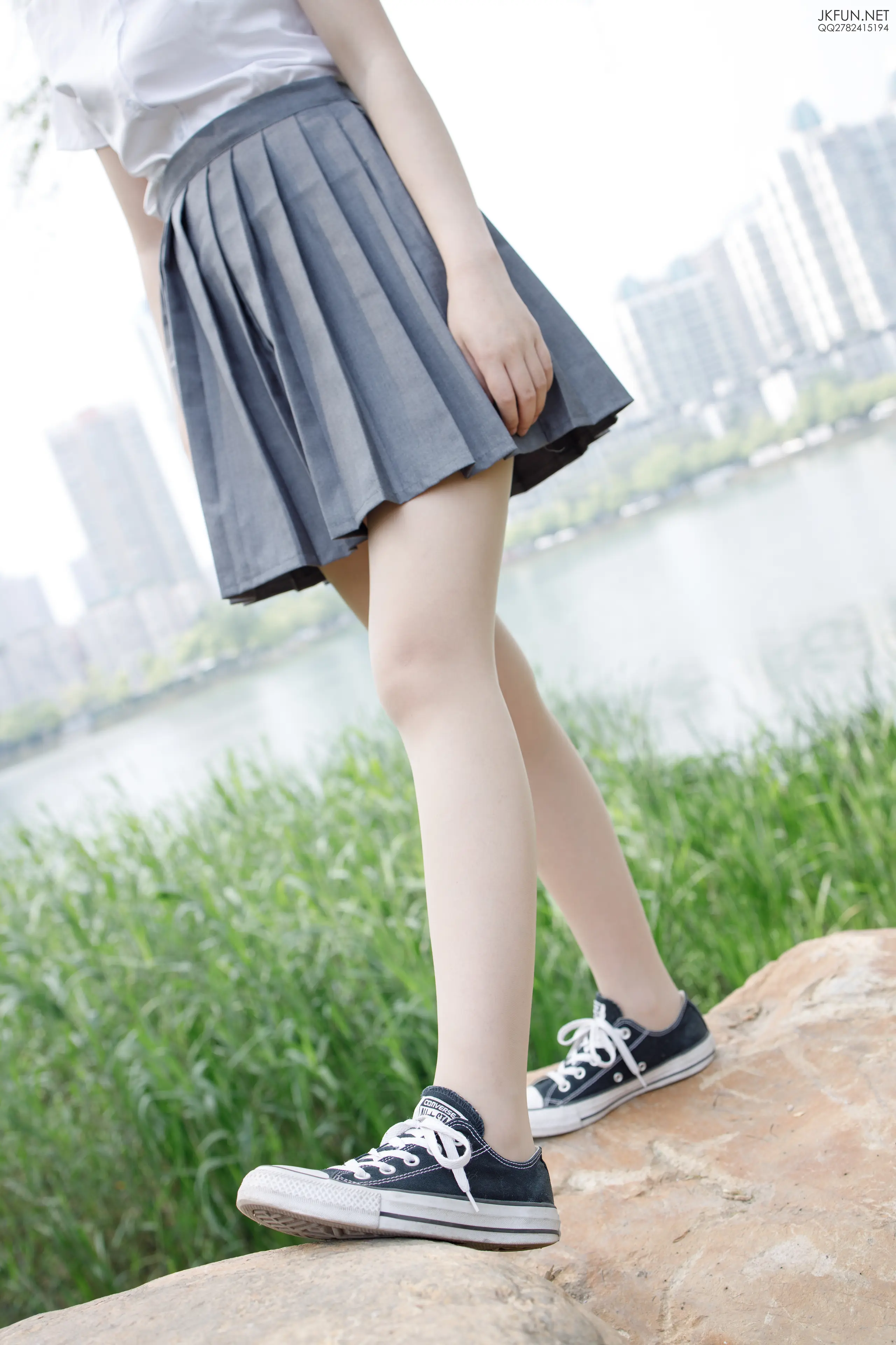 森萝财团 JKFUN 卉子 10D肉丝&裹腿 [116P]