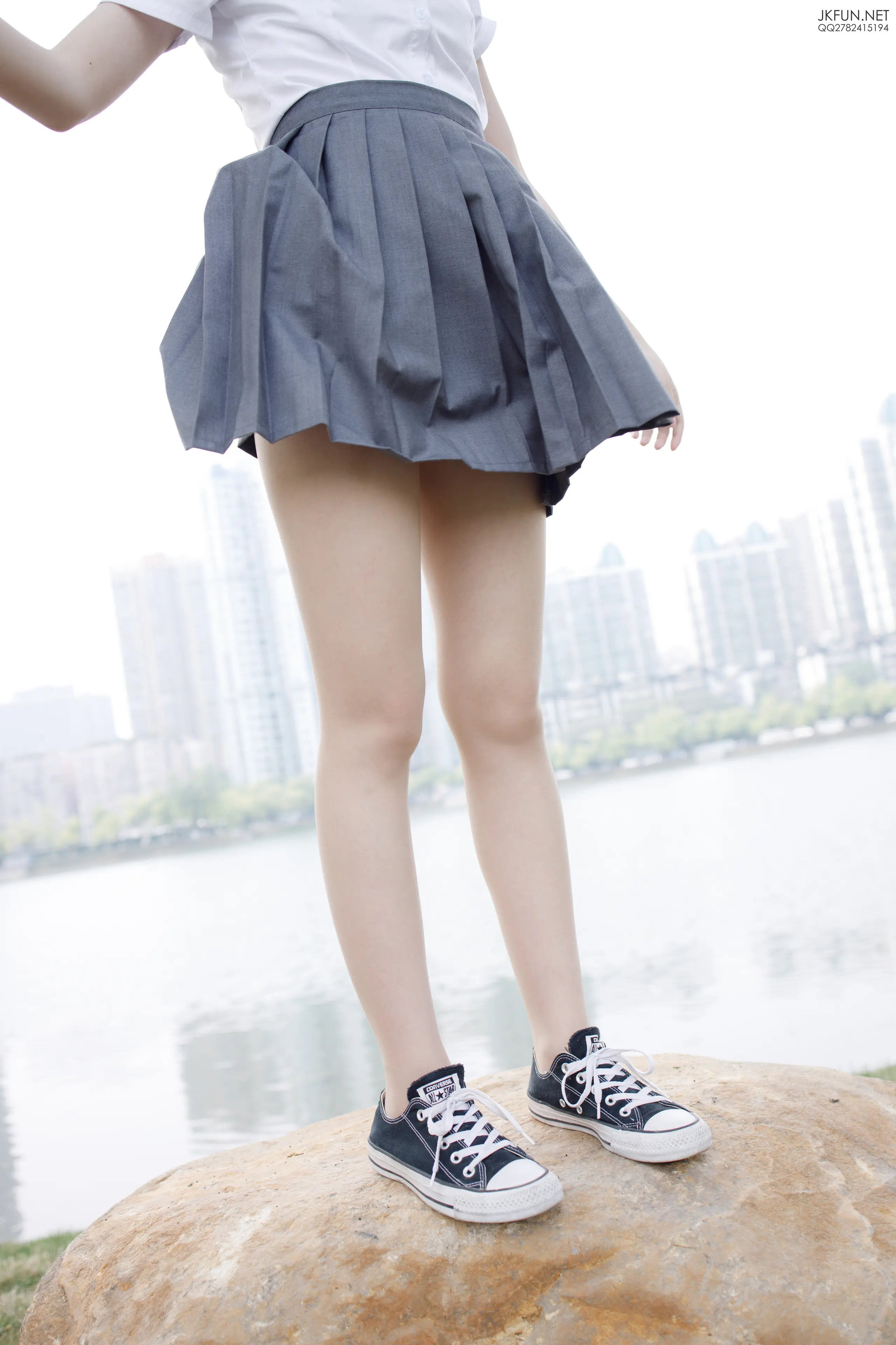 森萝财团 JKFUN 卉子 10D肉丝&裹腿 [116P]