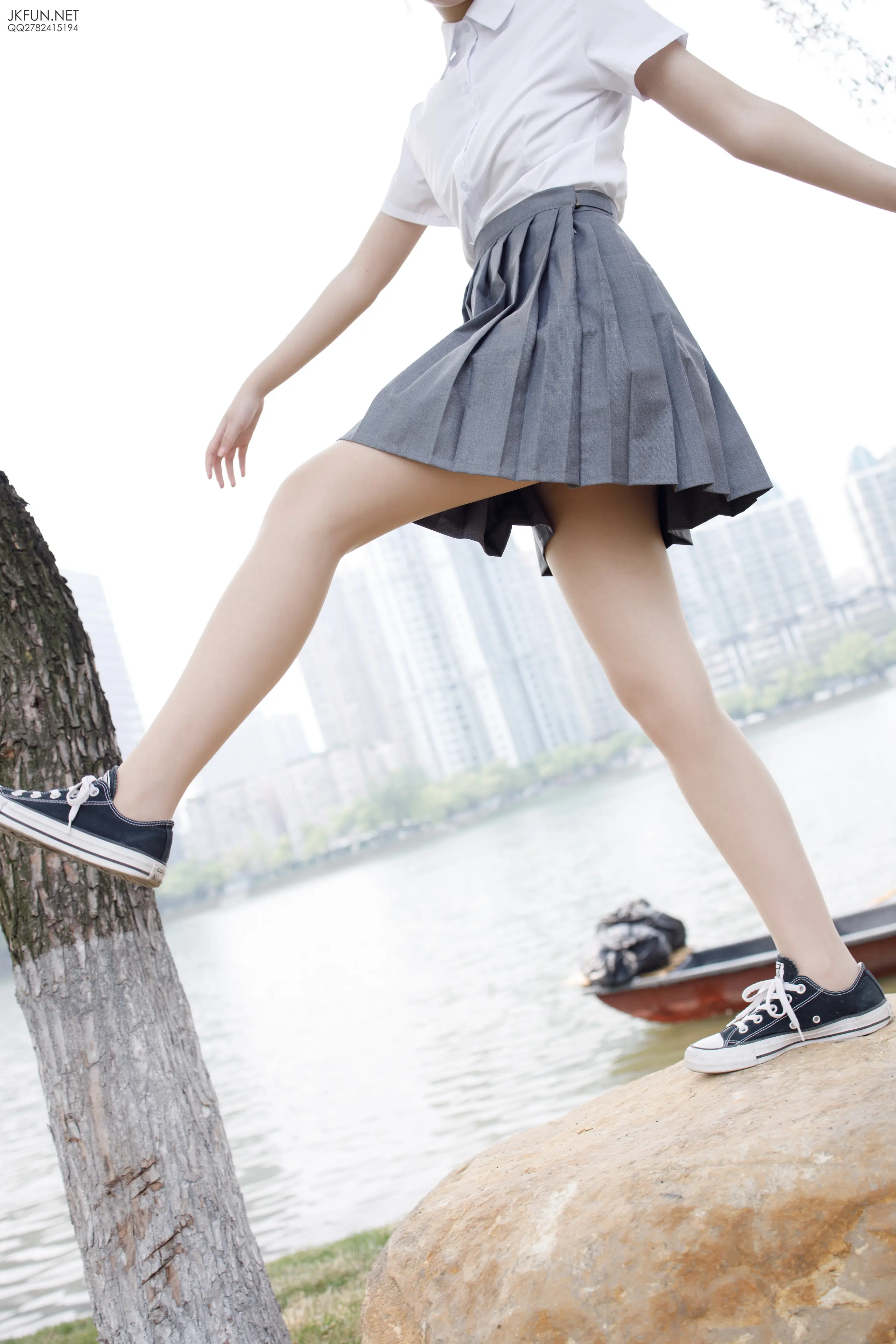 森萝财团 JKFUN 卉子 10D肉丝&裹腿 [116P]