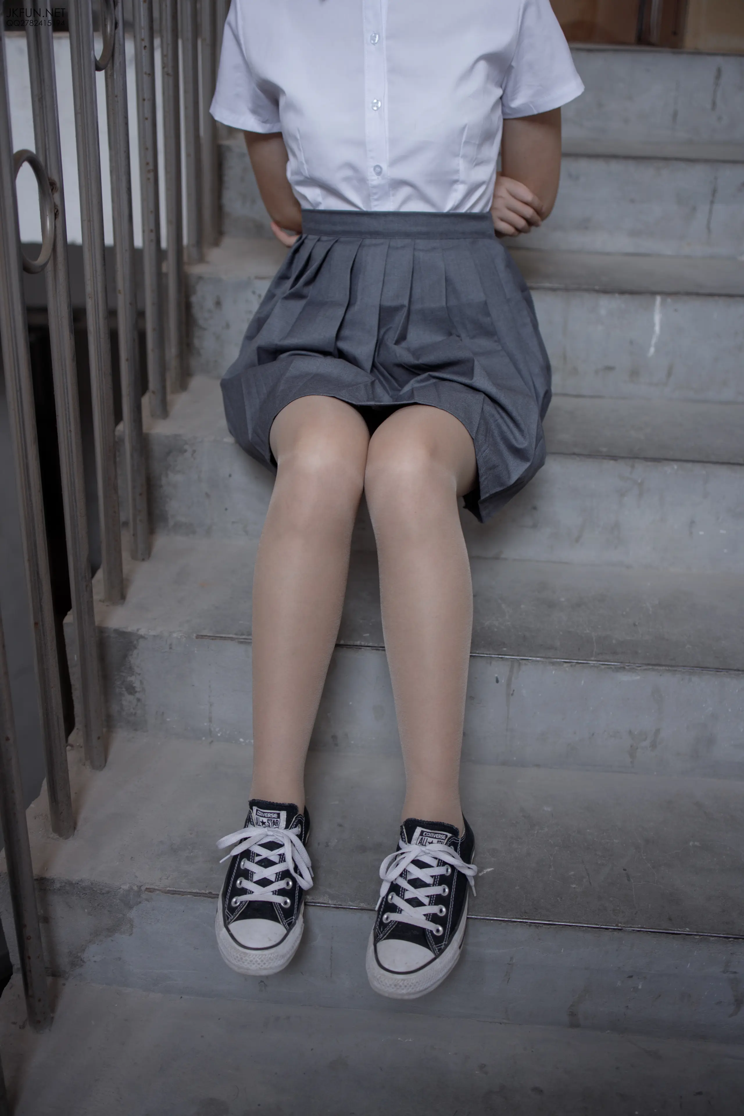 森萝财团 JKFUN 卉子 10D肉丝&裹腿 [116P]