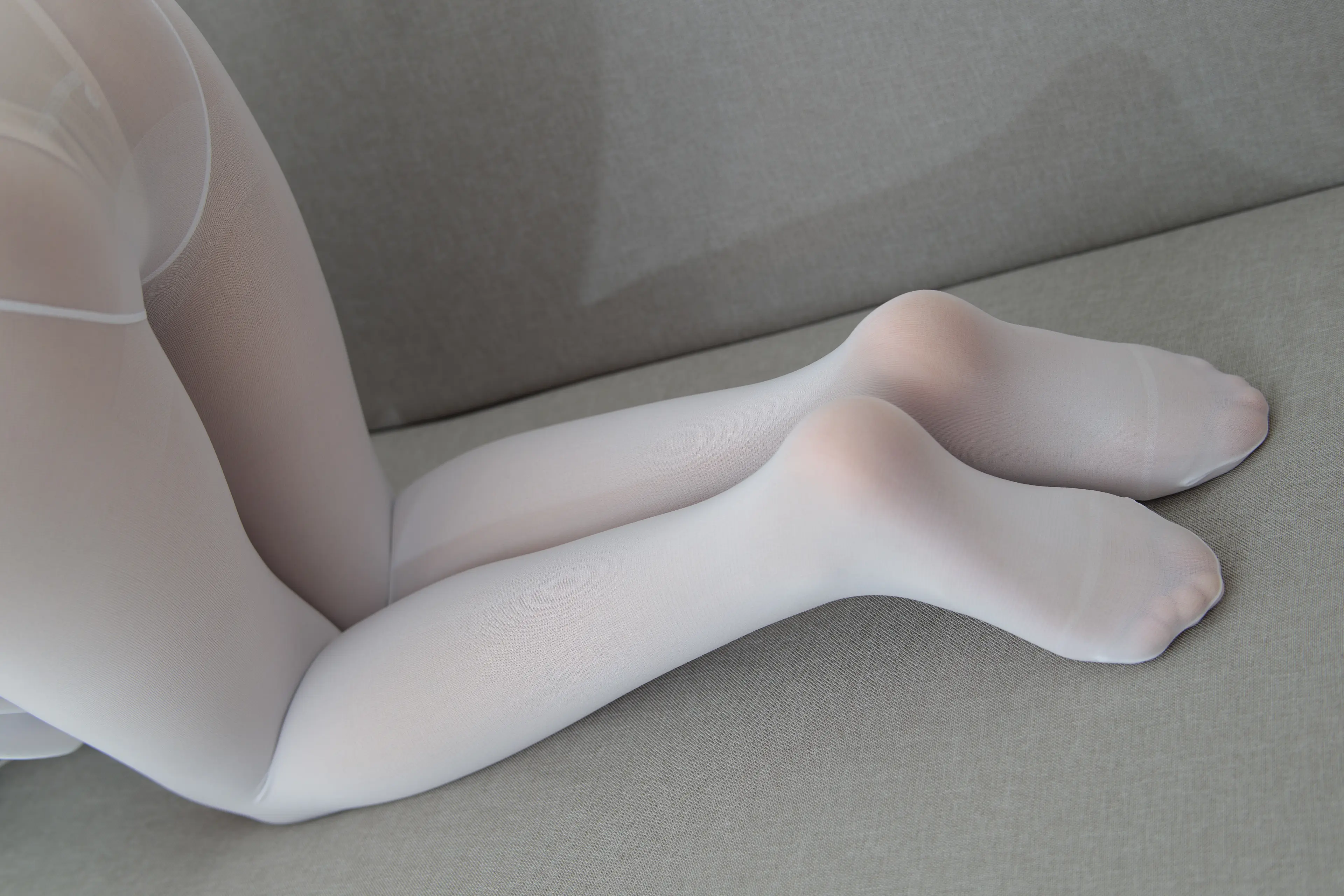 森萝财团 JKFUN 卉子 80D白丝与篮球无关 R16 [60P]