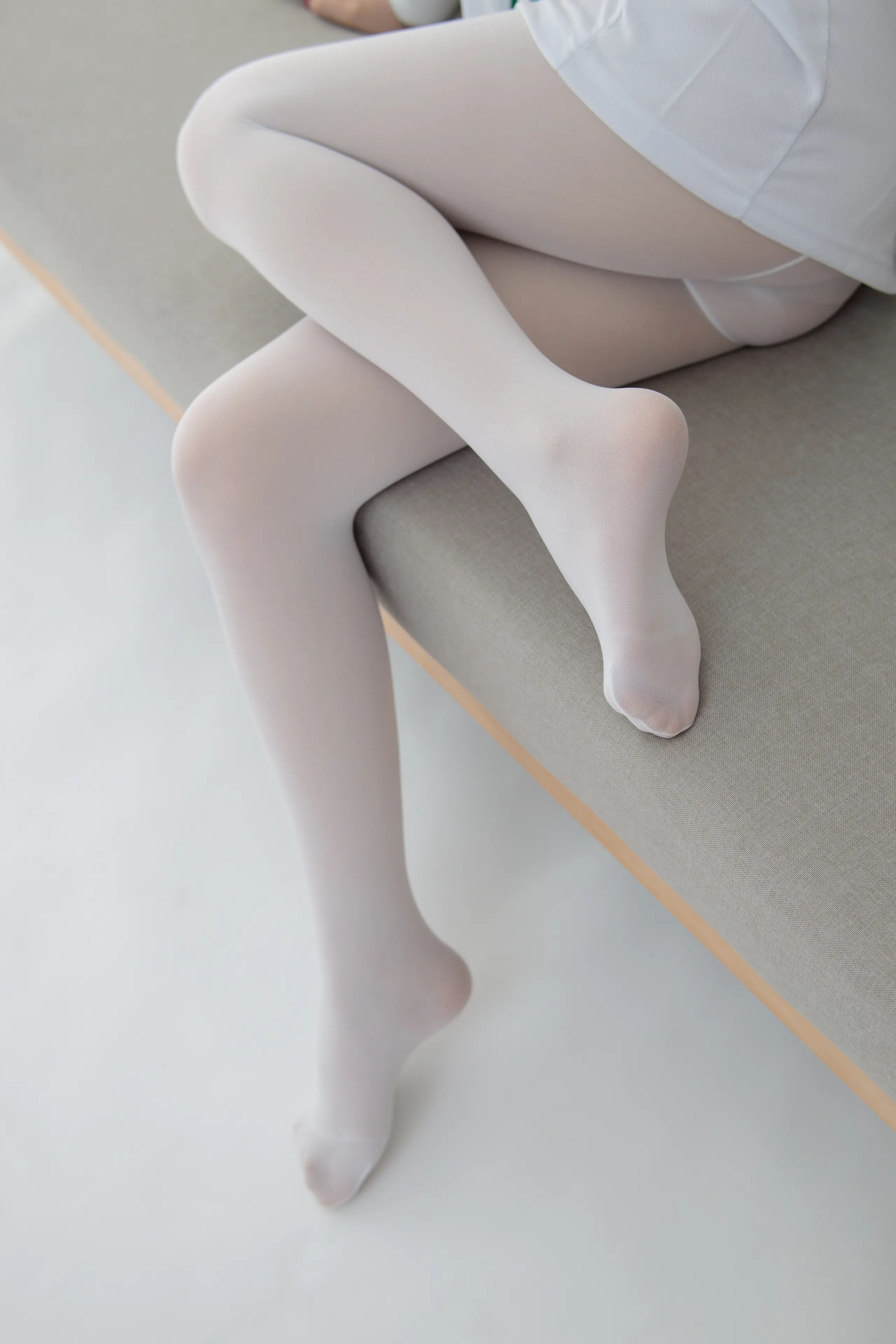 森萝财团 JKFUN 卉子 80D白丝与篮球无关 R16 [60P]