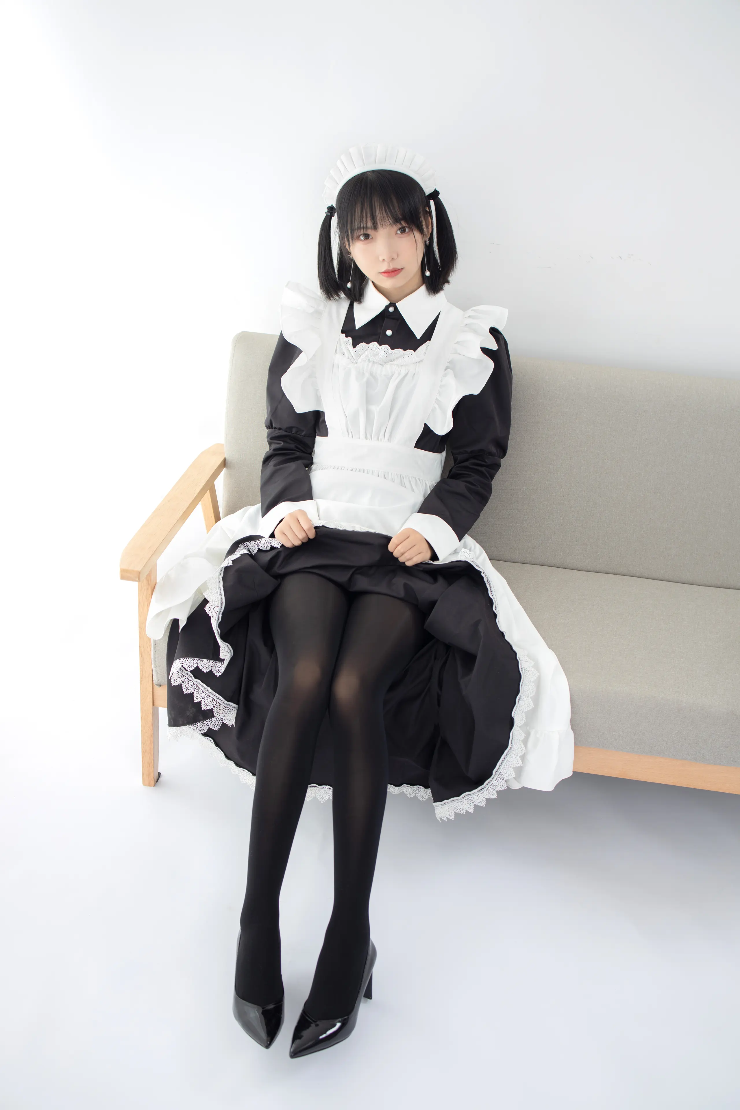 森萝财团 JKFUN 卉子 80D黑丝 踩物女仆 [67P]